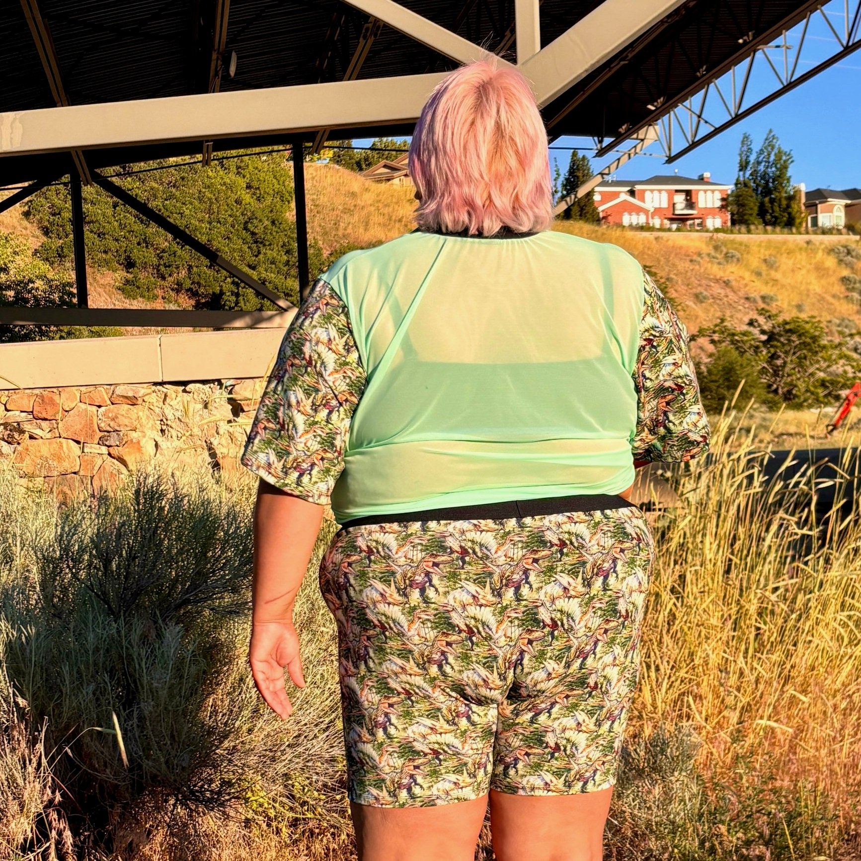 Julie+dino+back.jpg