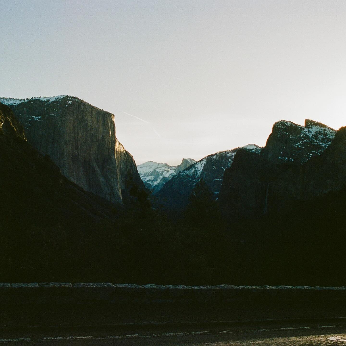 Getting up for sunrise in Yosemite is always worth it. #canonae1 #portra400 #hornphotofilm