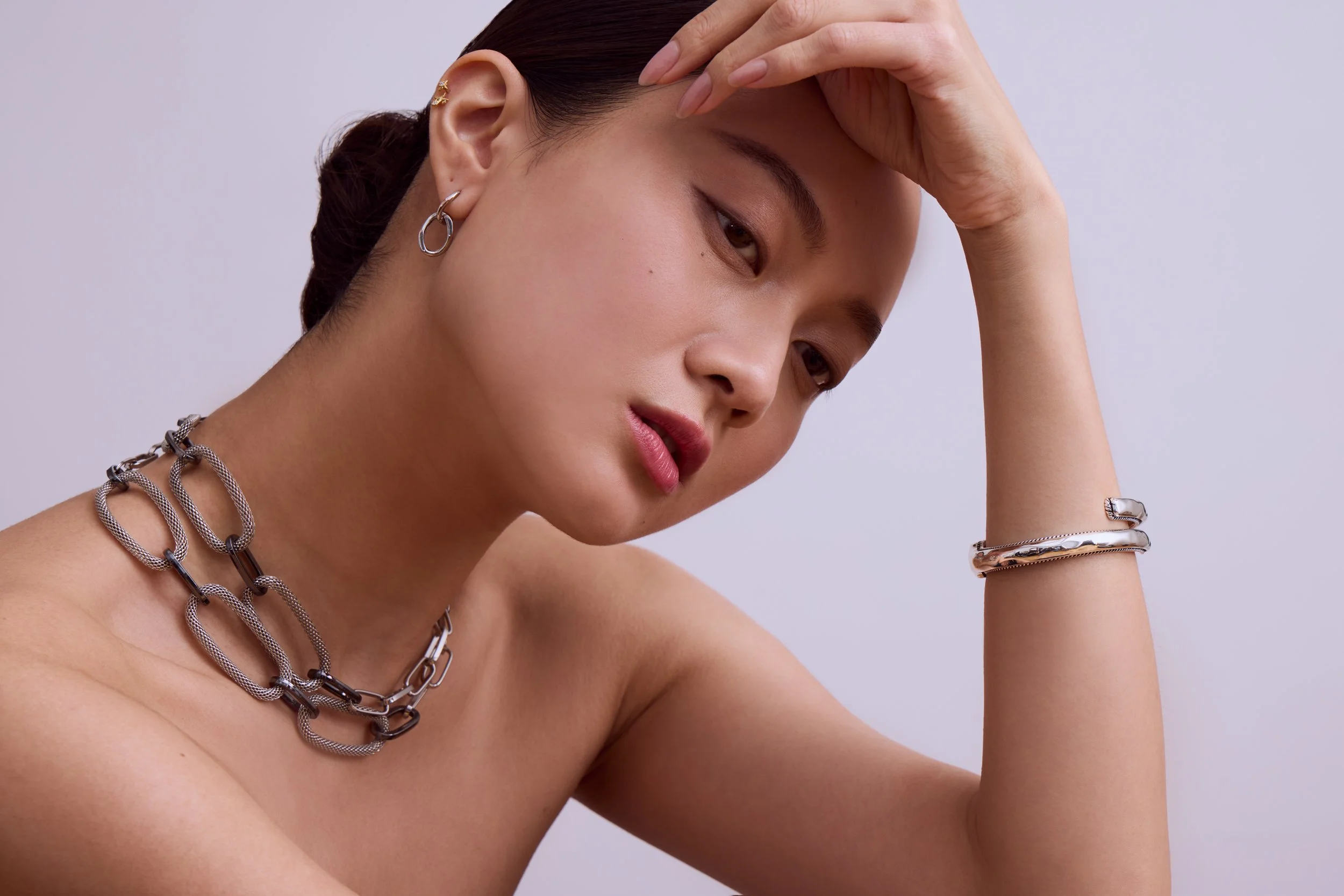 Sandra Jewelry Test0769bw.jpg