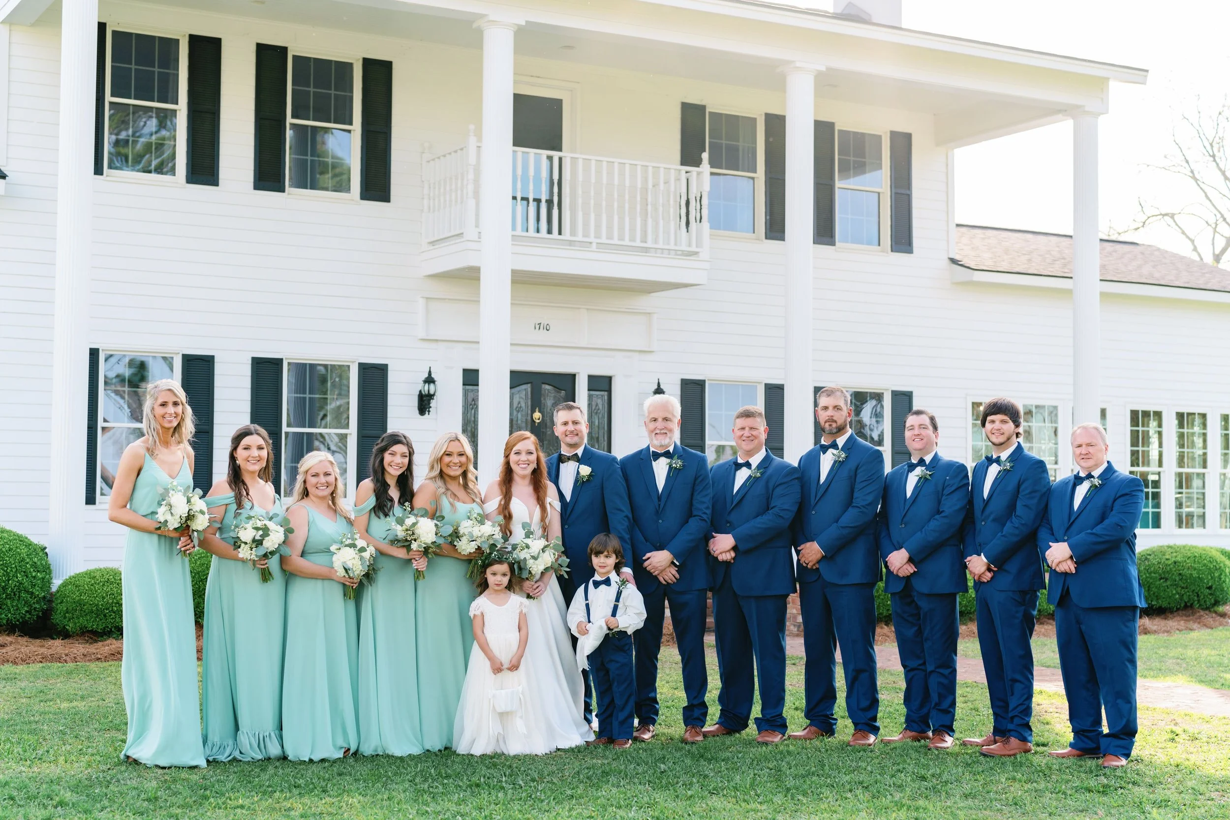 What Is a Wedding Content Creator