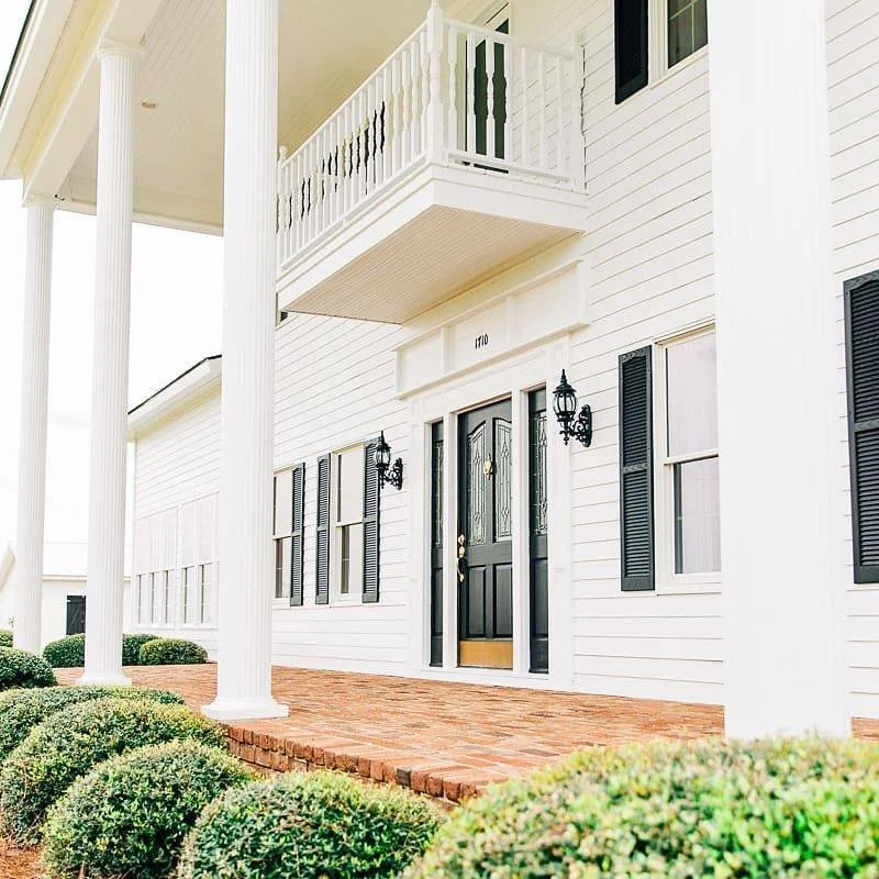 What to Feature on Your Canva Wedding Website