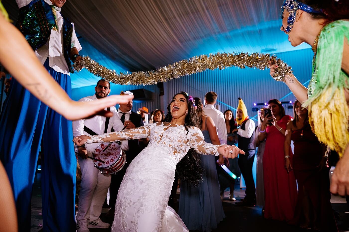 Bride:&nbsp;@daniiiielab
Groom:&nbsp;@ericbilfeldt
Photography + Film:&nbsp;@the_wild_eyed
Venue:&nbsp;@rockinhranchpalmcity
Wedding Planner:&nbsp;Chelsea - @tipsy.tampa
Officiant:&nbsp;@eventsbyAnnya&nbsp;
DJ/Music: @djgrhymes
Live Dancers:&nbsp;@be