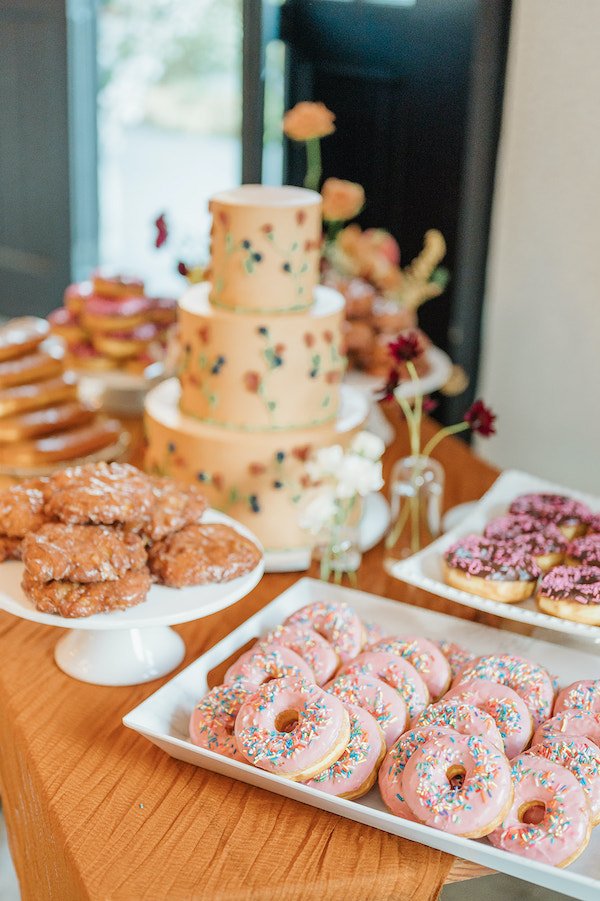 Wedding Cake Display for a Twin Willow Gardens Wedding