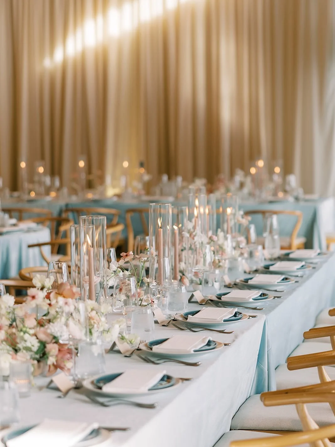 Still dreaming about this reception setup &mdash; velvet linens, slate blue plates, dusty rose candles, and those modern chairs.
Yes, I&rsquo;m a florist, but I believe the magic happens when all the design details come together. Thoughtful textures,