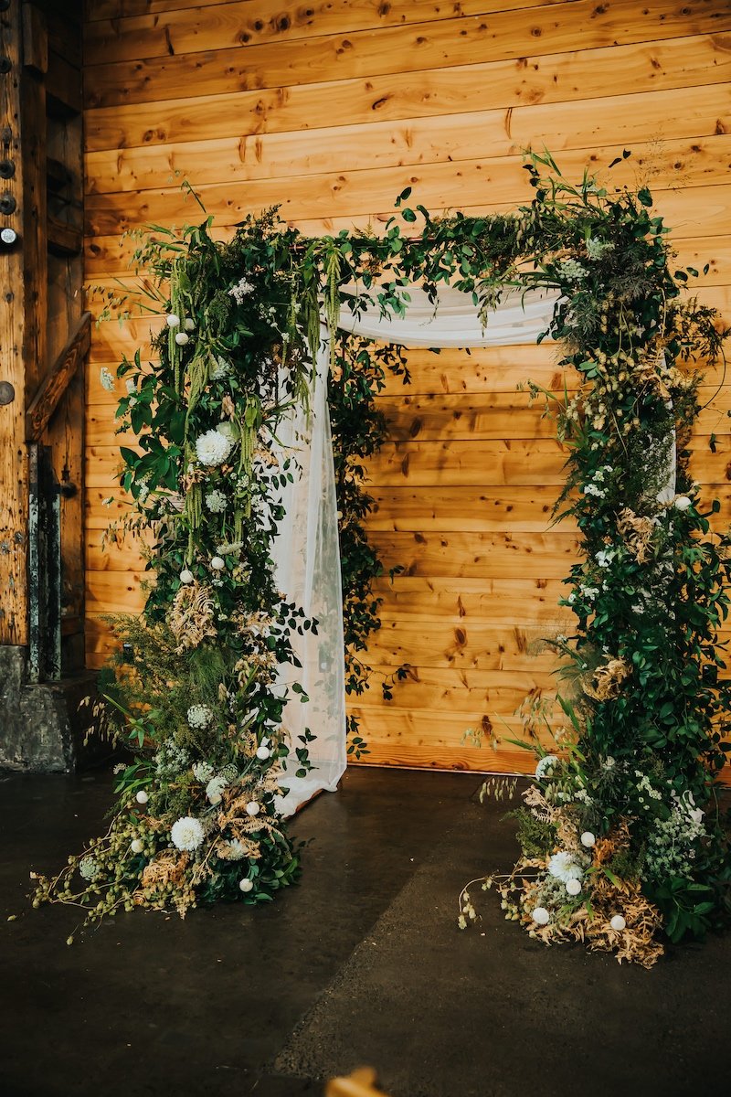 Portland Wedding Florist Design Portfolio | Caroline Reusen Floral Design