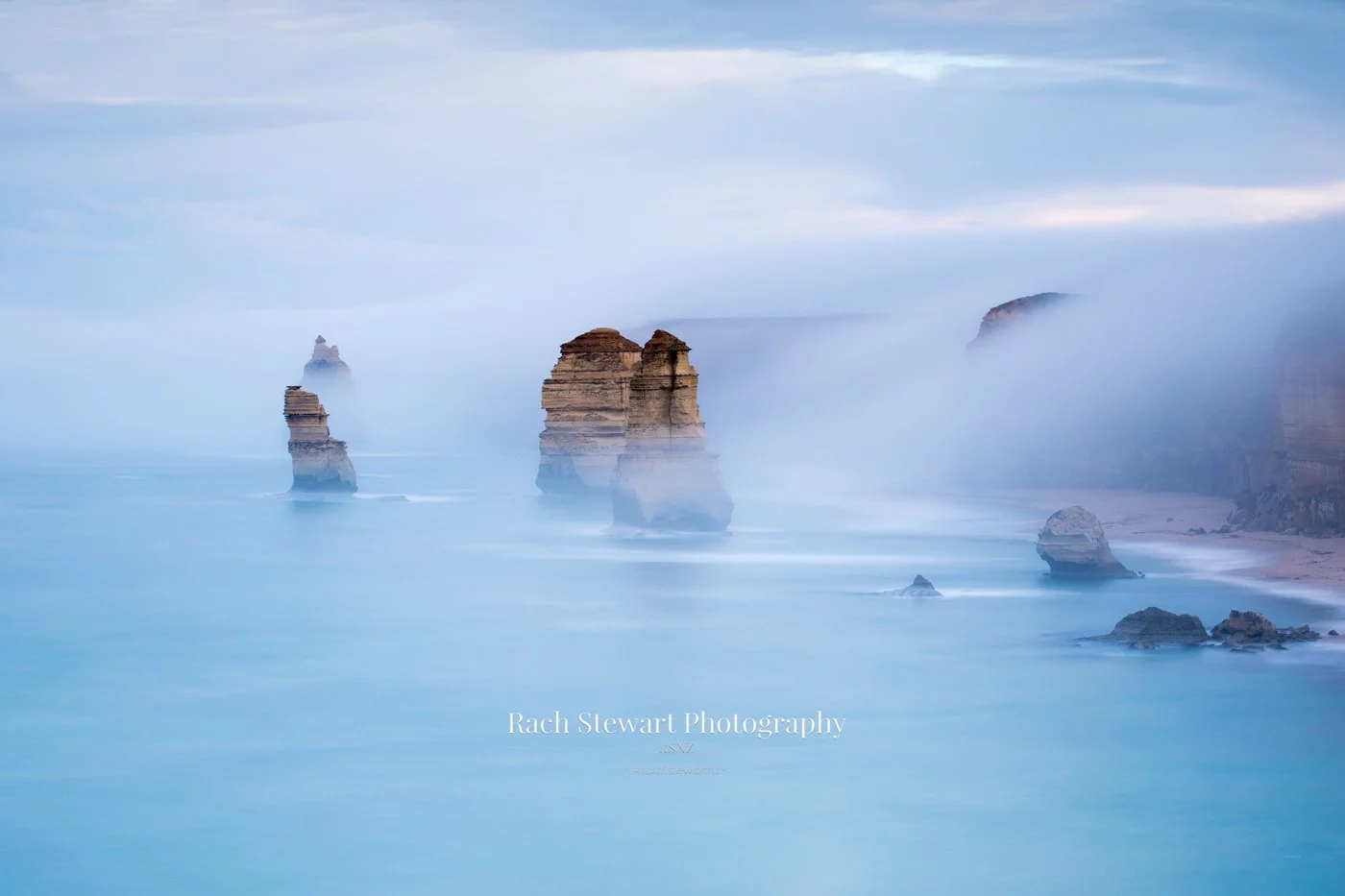 12 Apostle Sunrise Mist Great Ocean Road Australia