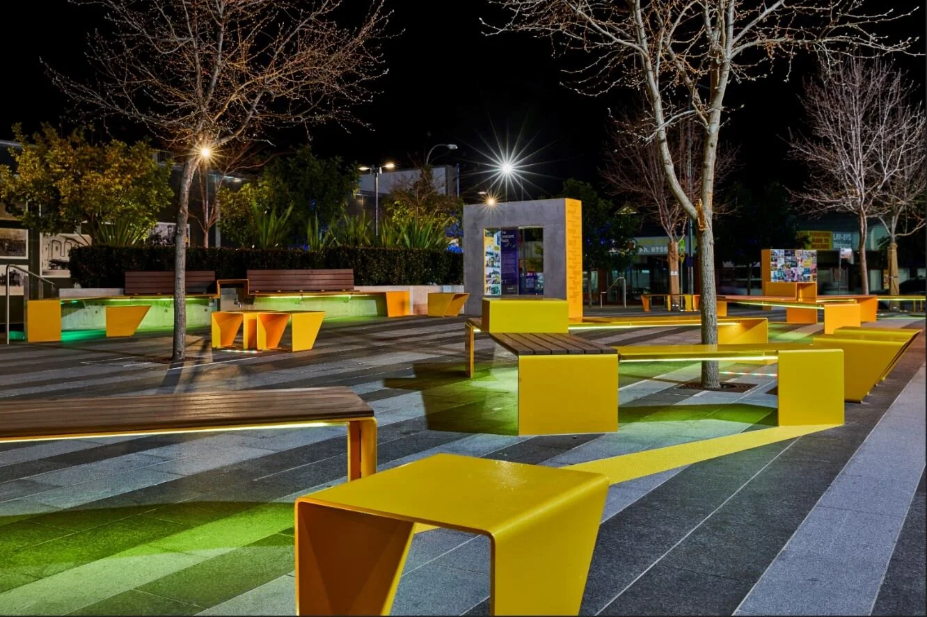      

 
   It all begins with an idea. Maybe you want to launch a business. Maybe you want to turn a hobby into something more. Or maybe you have a creative project to share with the world. Whatever it is, the way you tell your story online can make