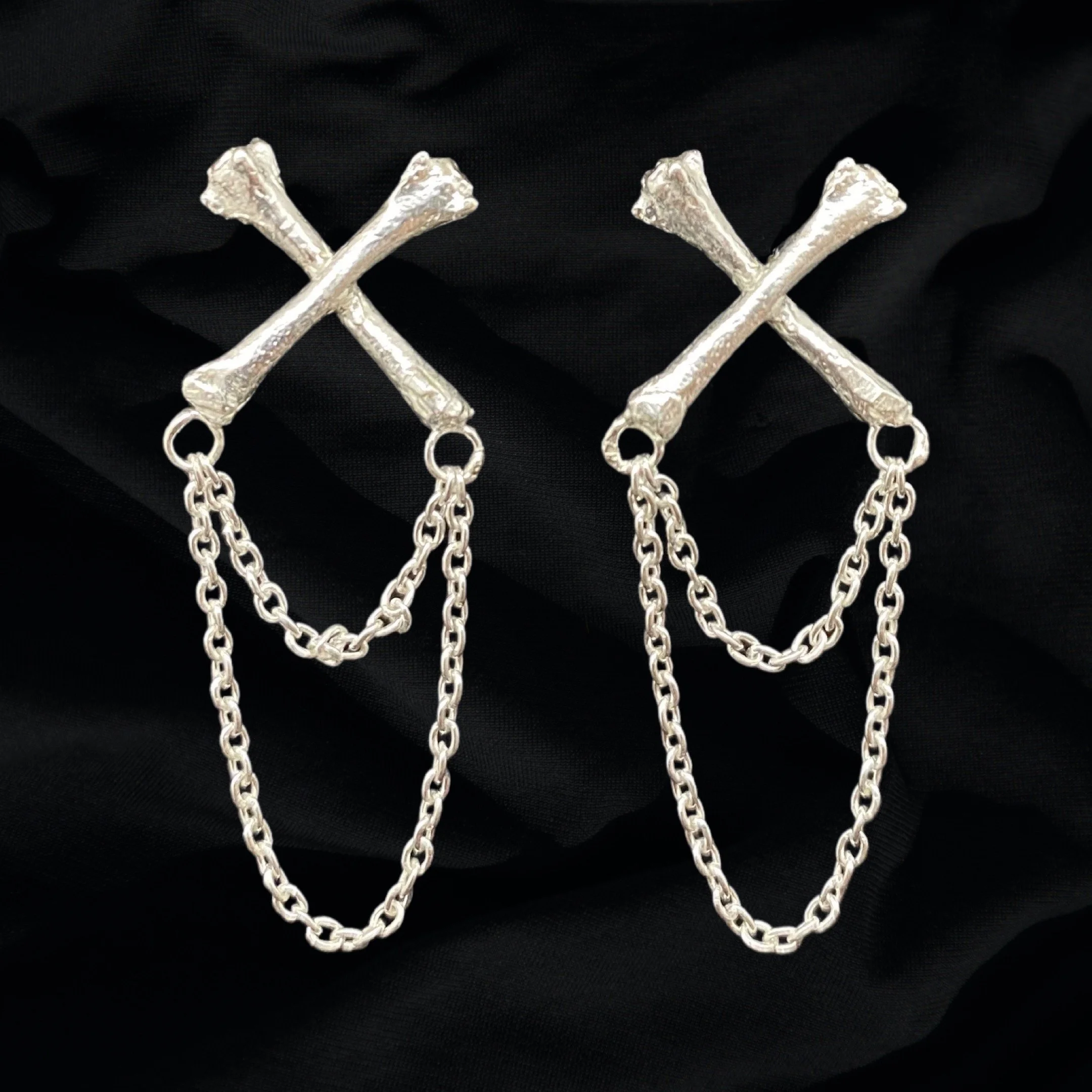 The History of Mourning Jewellery