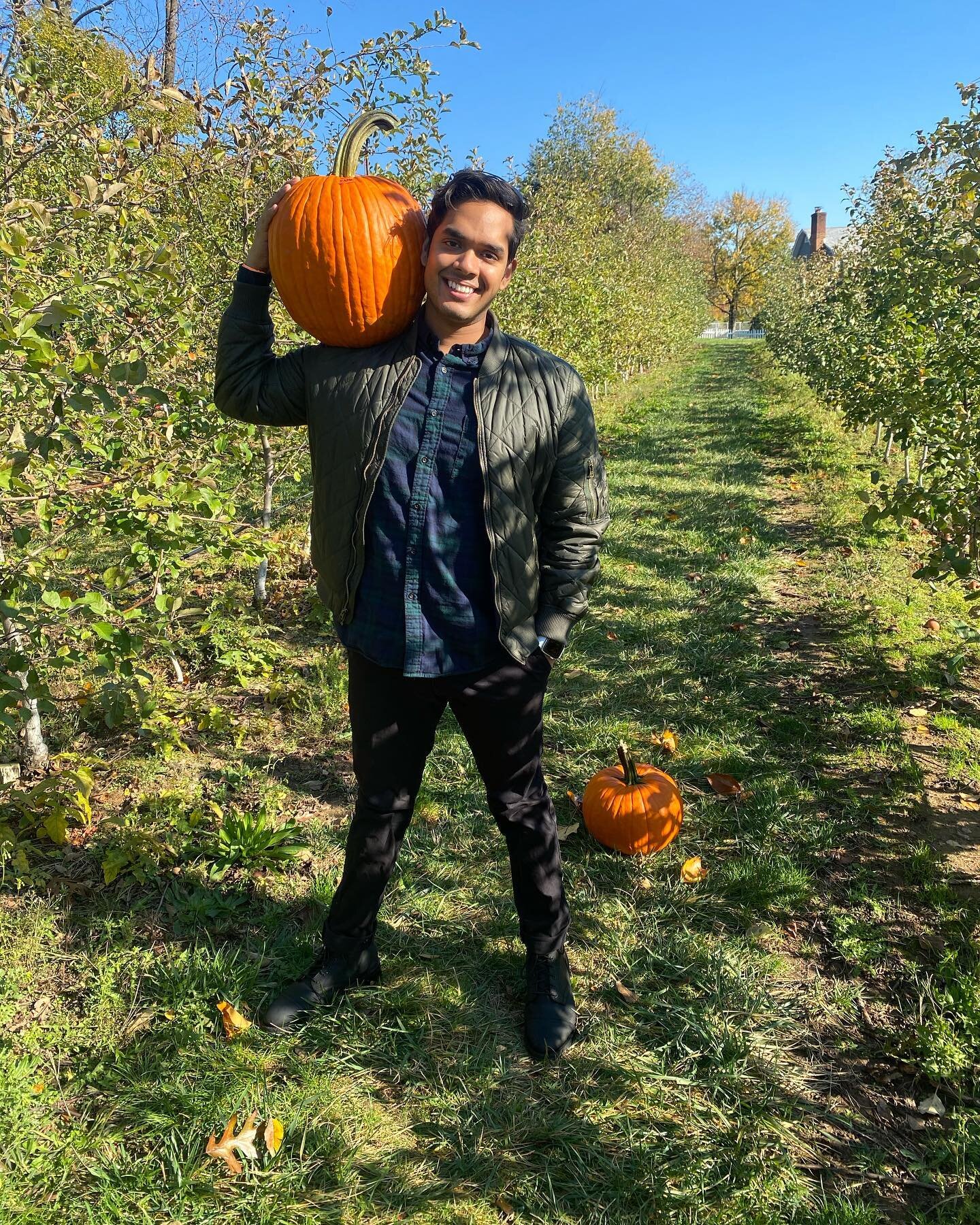 wishing a very happy 28th birthday to my favorite person in the 🌎 !! literally no one else would look this cute posing with pumpkins in the middle of an empty apple orchard 💕 love ya @shyam_ !