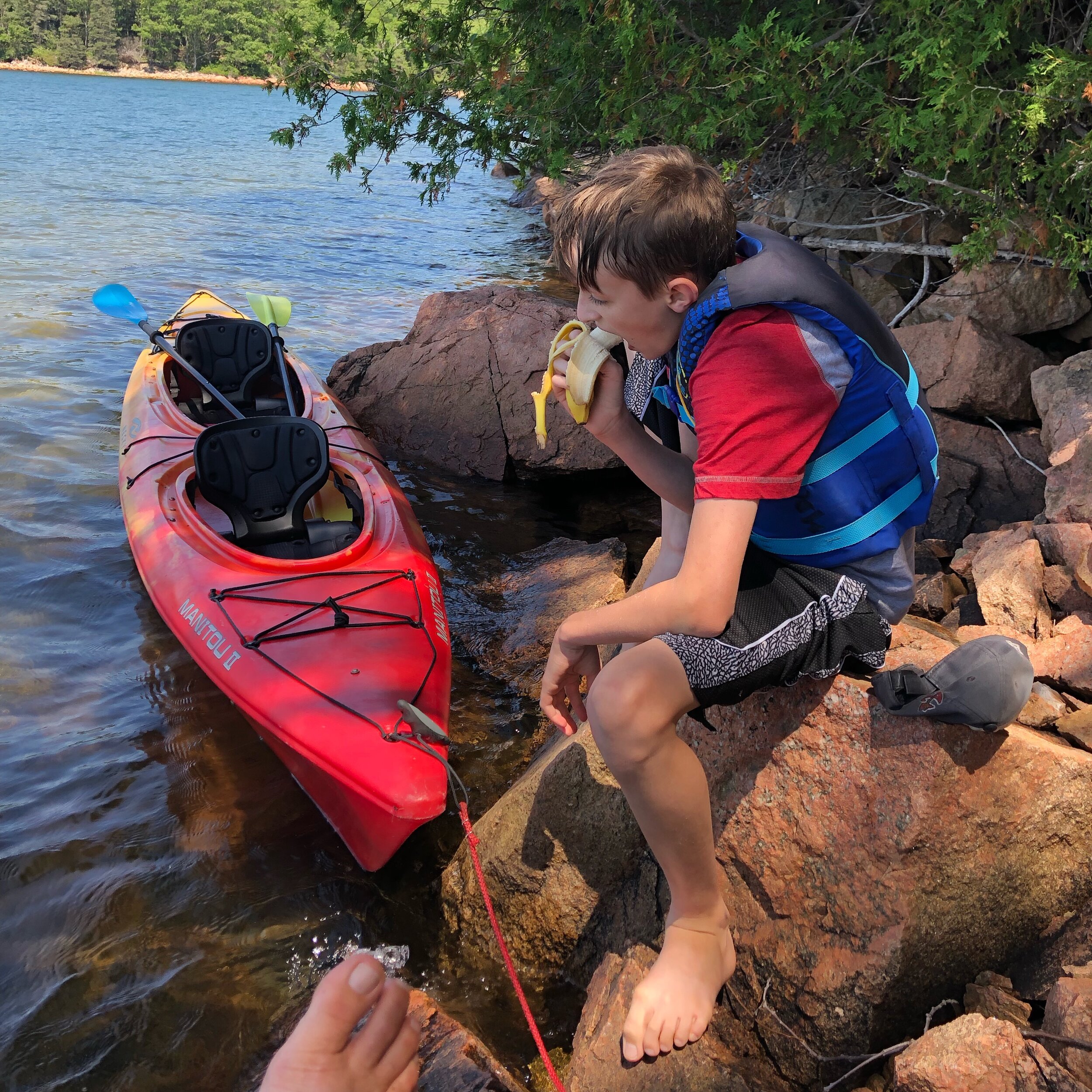 Kayak picnic.jpg