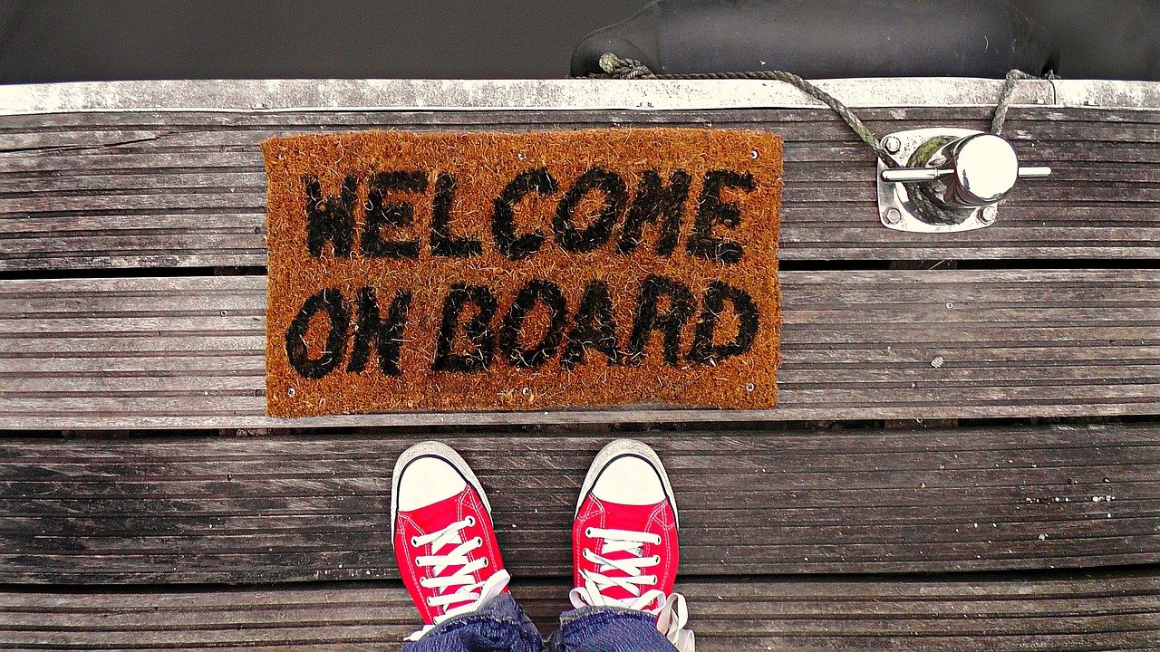 Getting a New Pastor? 3 Tips to Help Them (and You!) Inspire Generosity