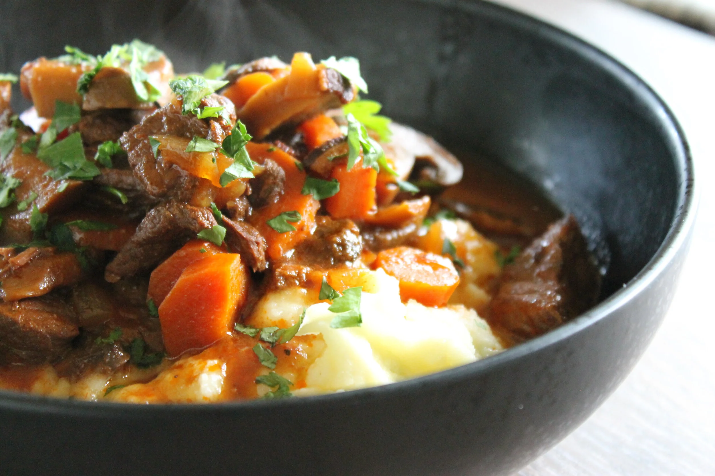 SLOW COOKER BEEF BOURGUIGNON