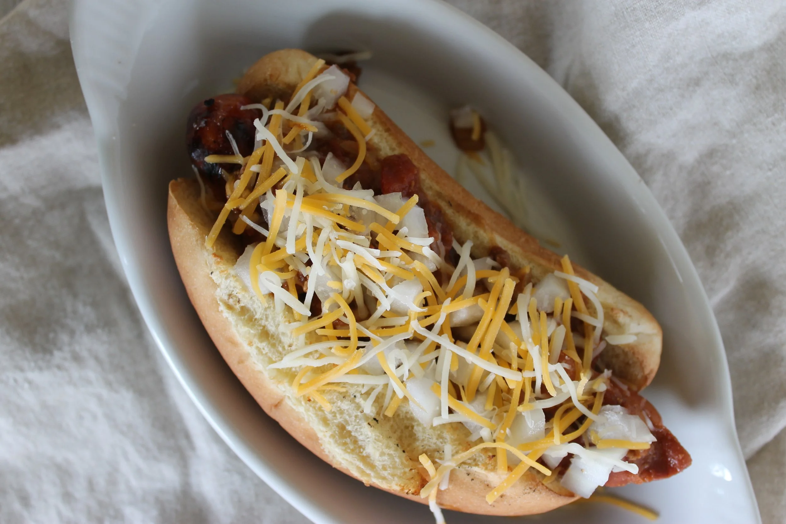 CHILI DOGS