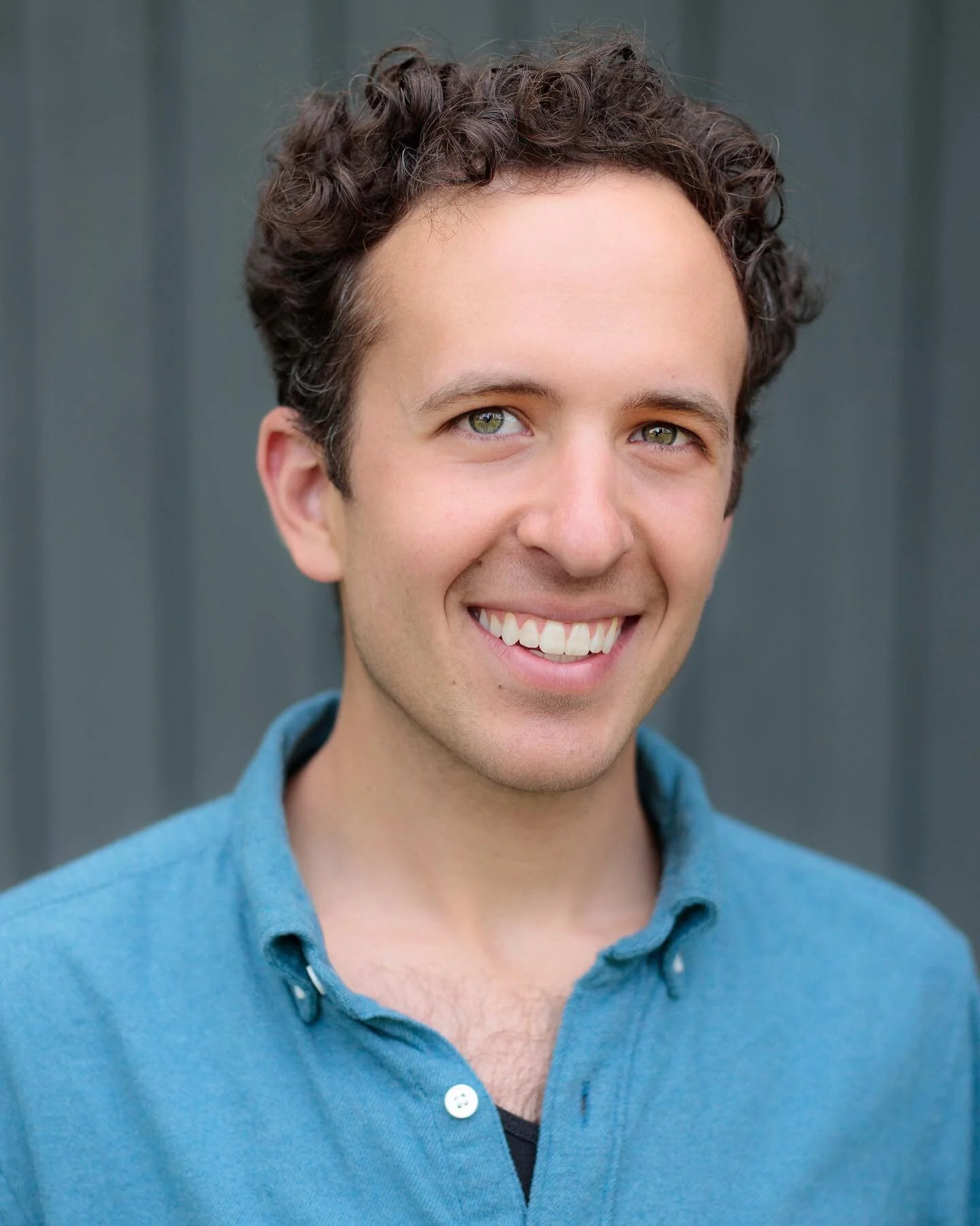 Headshots done for the very dapper @nickkrisrich over the summer at @glimmerglassfestival
.
.
A special shoutout to my lovely assistant @nikki.g123 
.
.
.
#headshot #headshots #portrait #headshotphotography #photography #portraitphotography #summer #