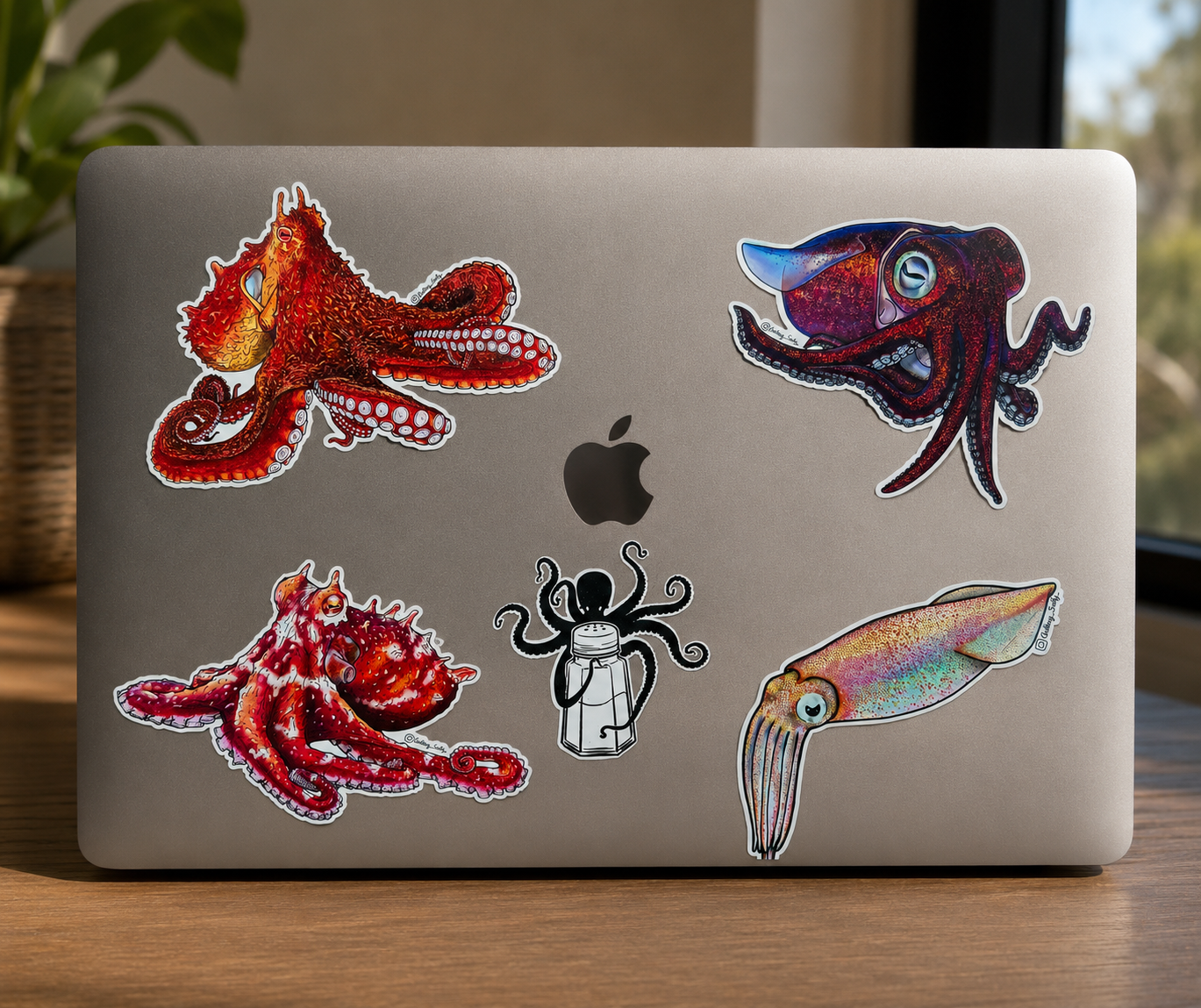 Masters of Disguise - Pacific Northwest Cephalopods - Laptop.png