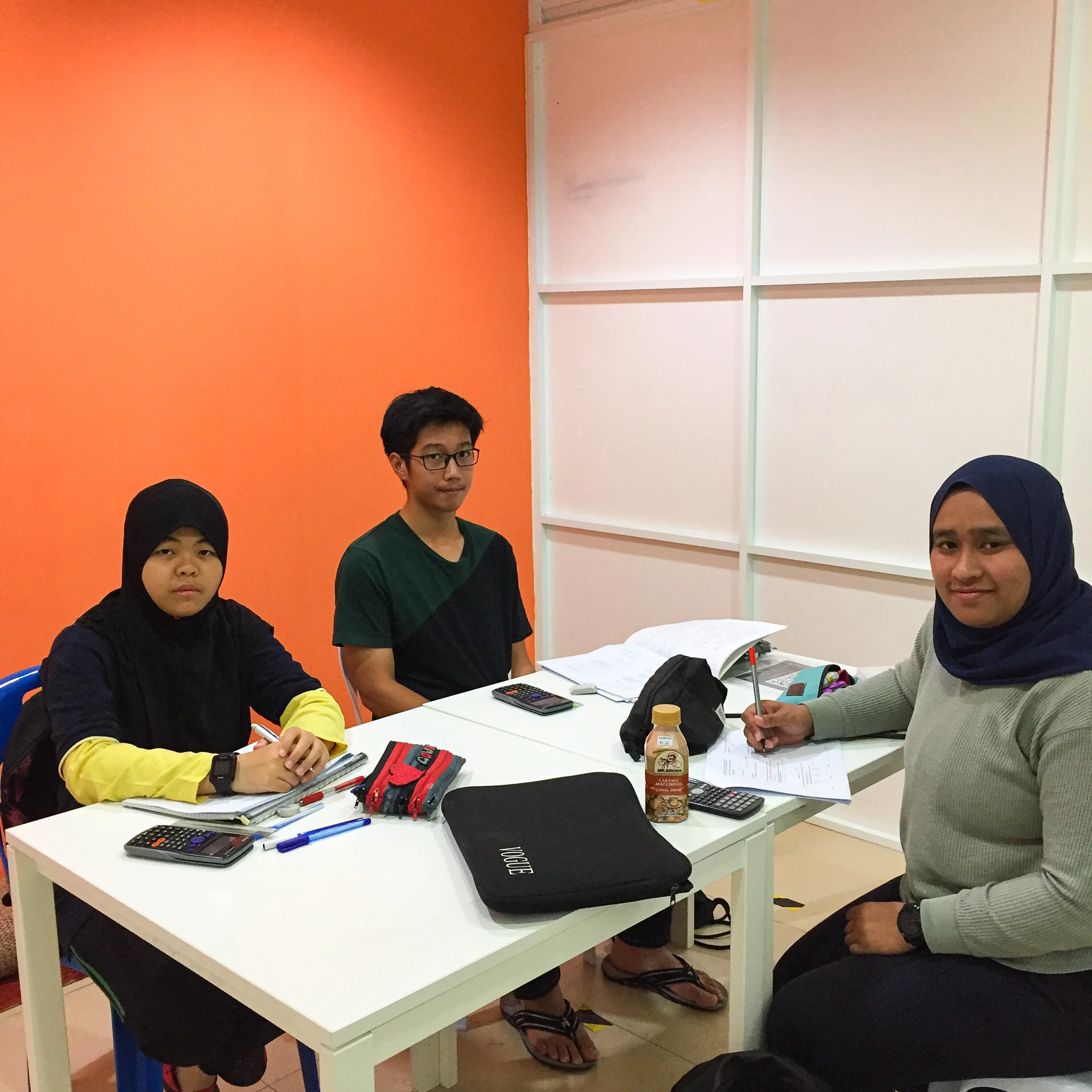 Year 11 Physics Berakas Iffah.JPG