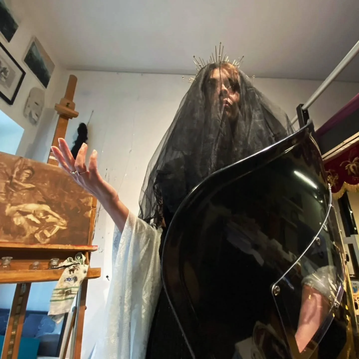 No chain shall bind yor hands
No shadow shall swallow your fire
No fear shall silence yor voices

Getting ready for tonight's performance. Fight the darkness with art and magic.

#performance #blessing #kunsthaushamburg #occult #fckafd
@marc.suess @p