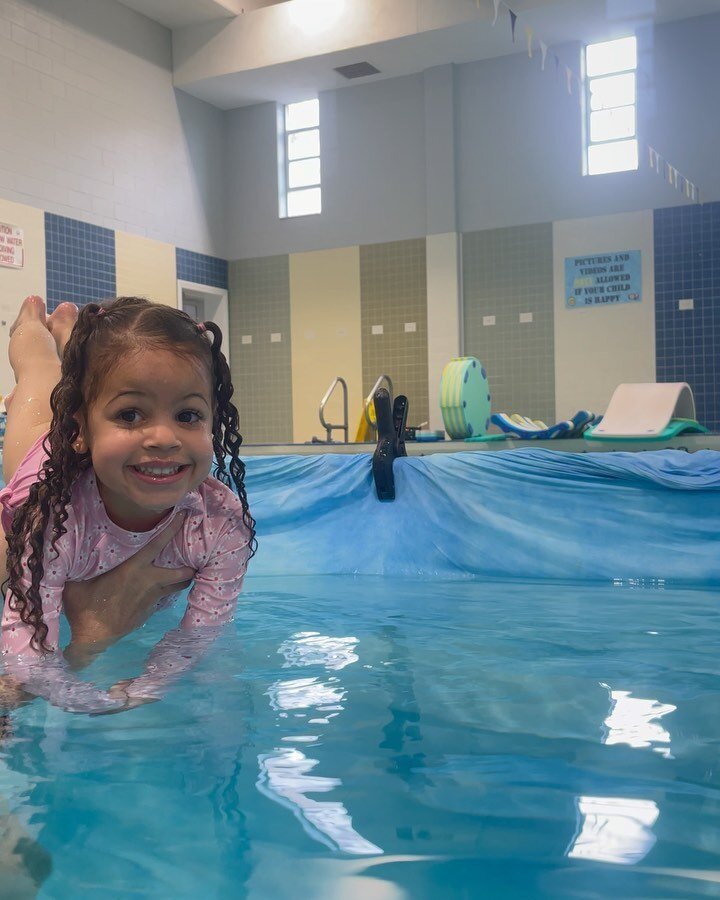 Look at these cuties from our underwater photo sessions at @infantaquaticsct today! Thank you to all the families that participated and to @infantaquaticsct for the wonderful hospitality. 🥰
.
.
.
#swimschool #underwaterkids #underwaterbabies #underw