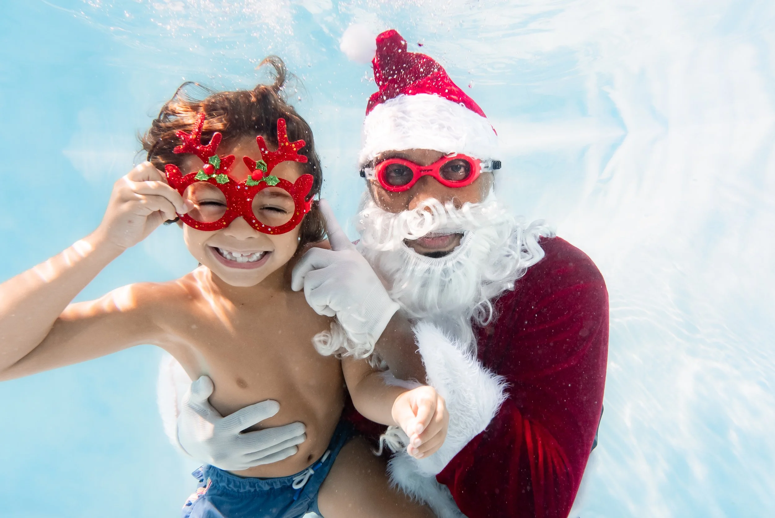Holiday Magic Beneath the Surface: Christmas Through an Underwater Lens