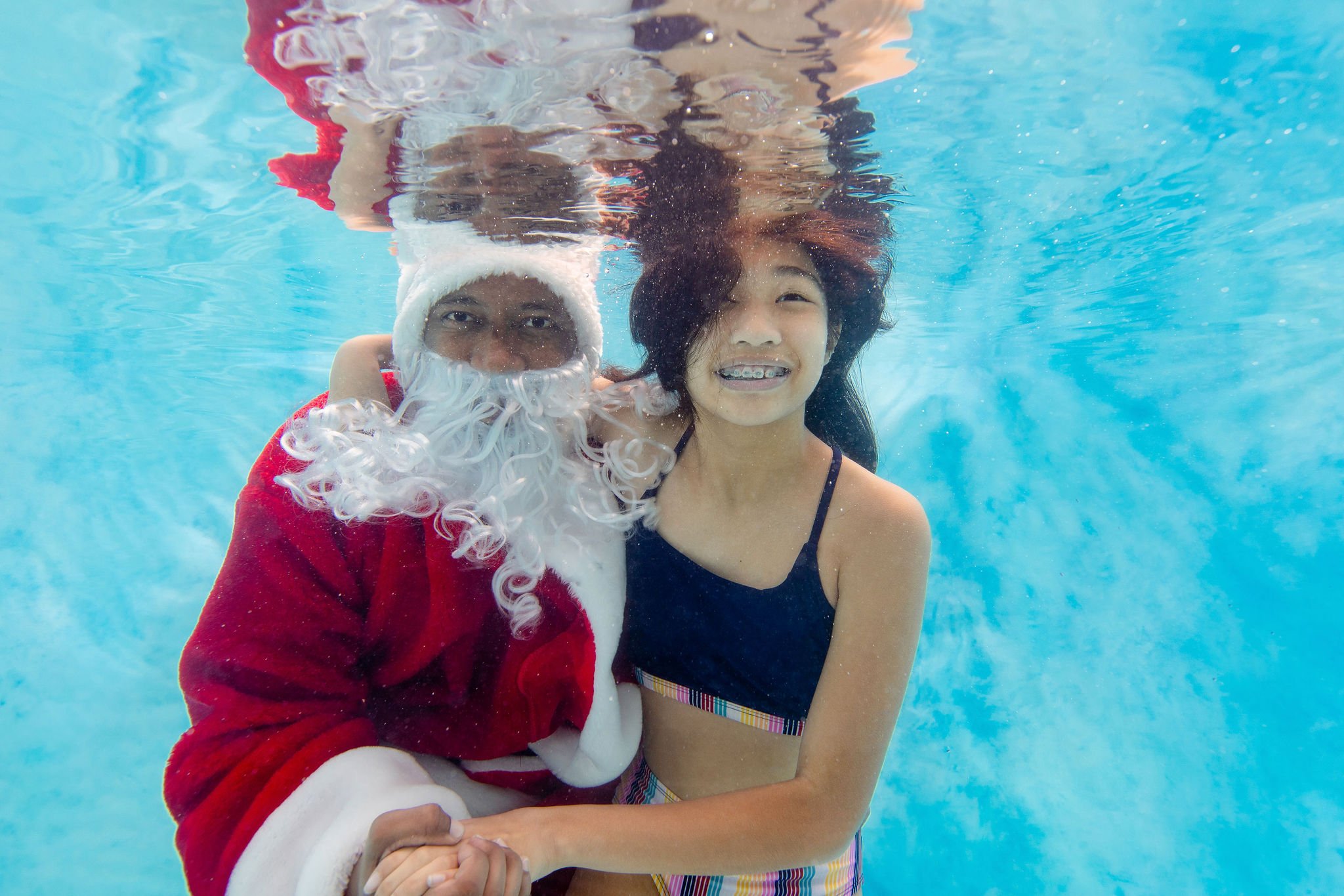 SwimwithSantaWatersafe-107.jpg