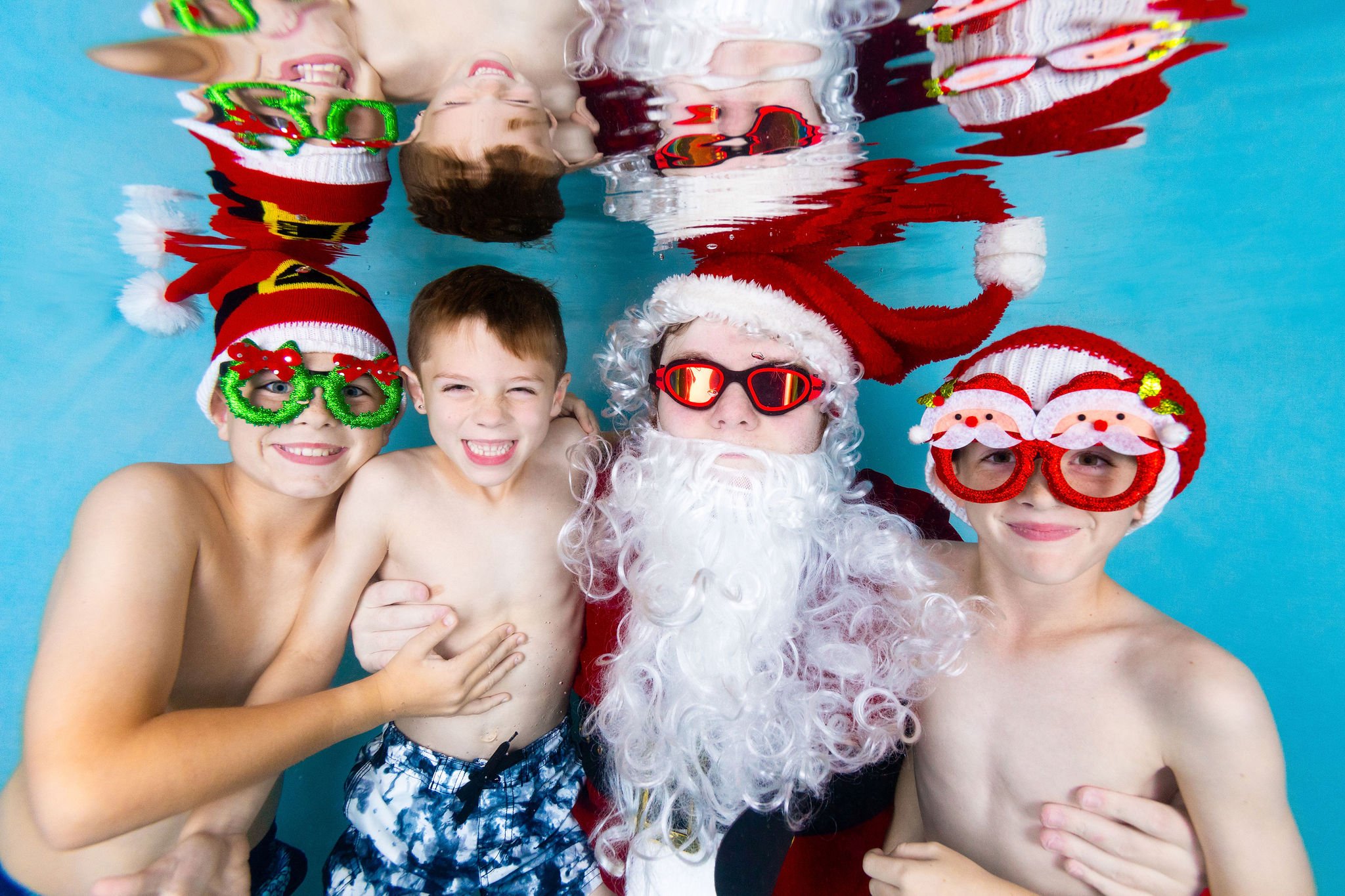 CypressUnderwaterSanta-111.jpg