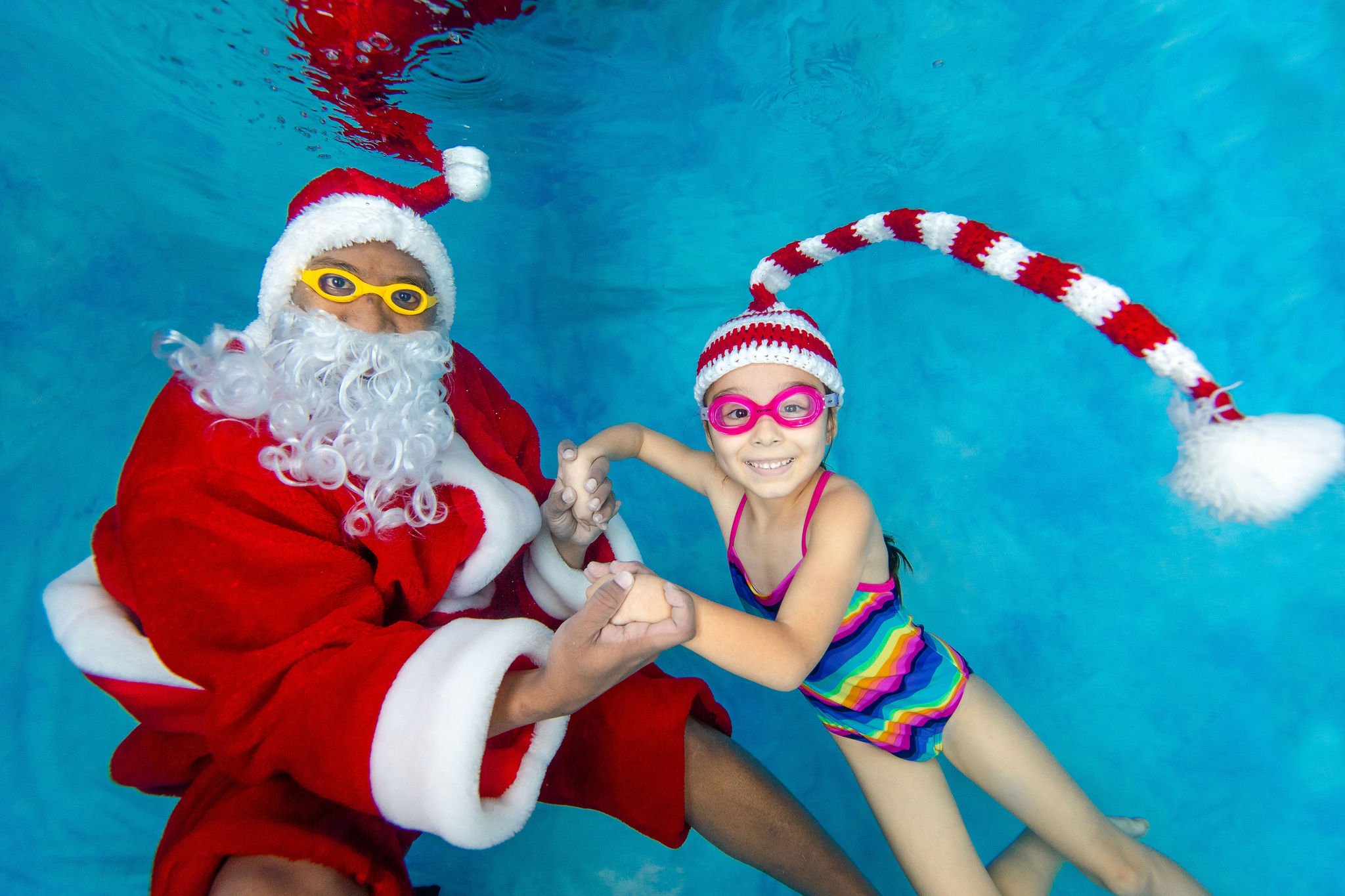 SwimwithSantaWatersafe-271.jpg
