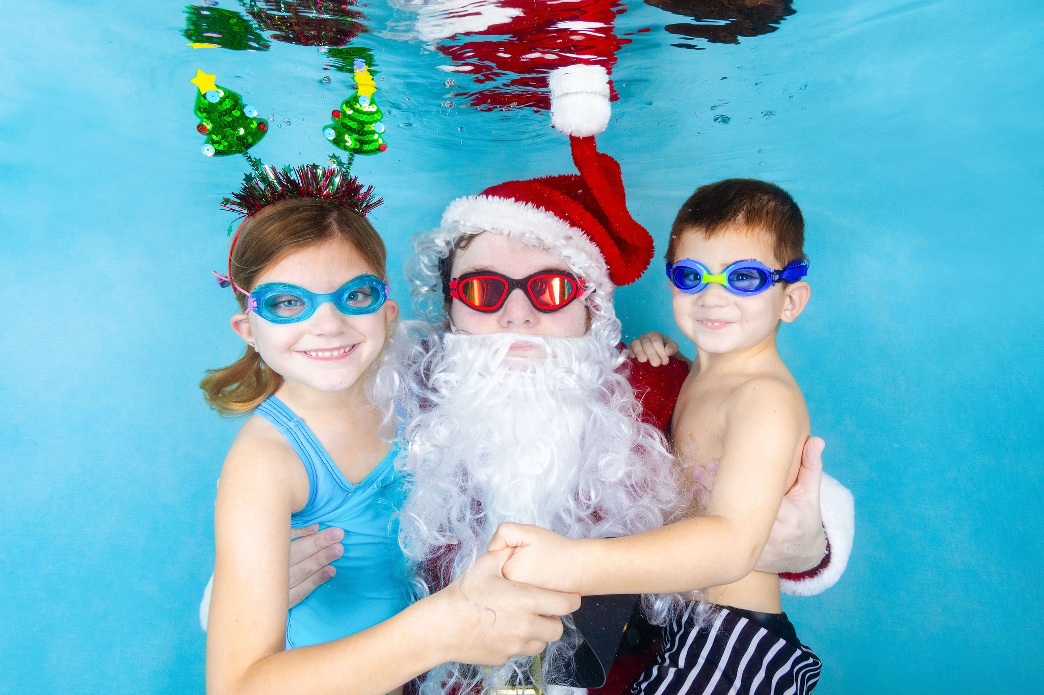 CypressUnderwaterSanta-96.jpg