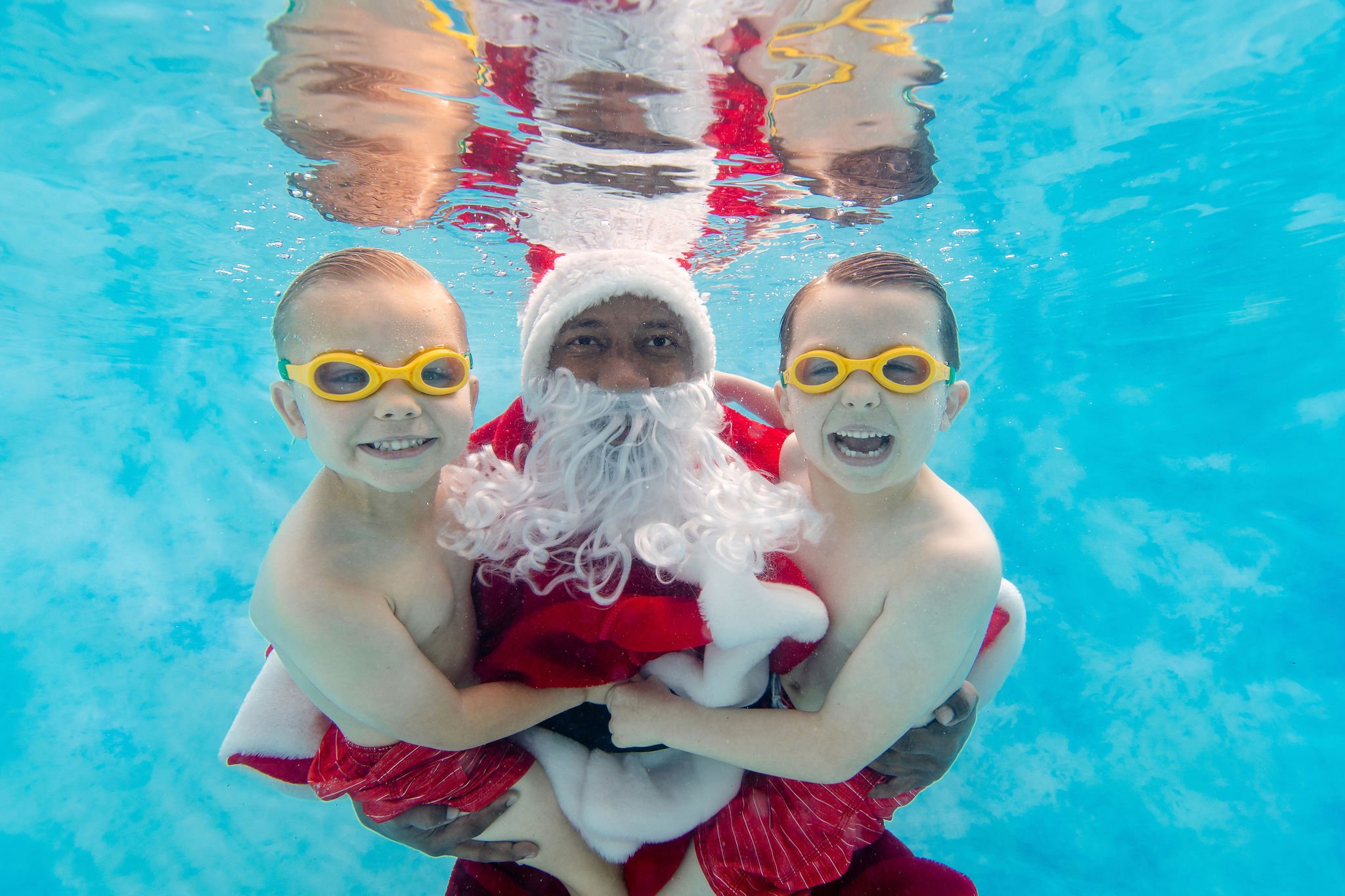SwimwithSantaWatersafe-109.jpg