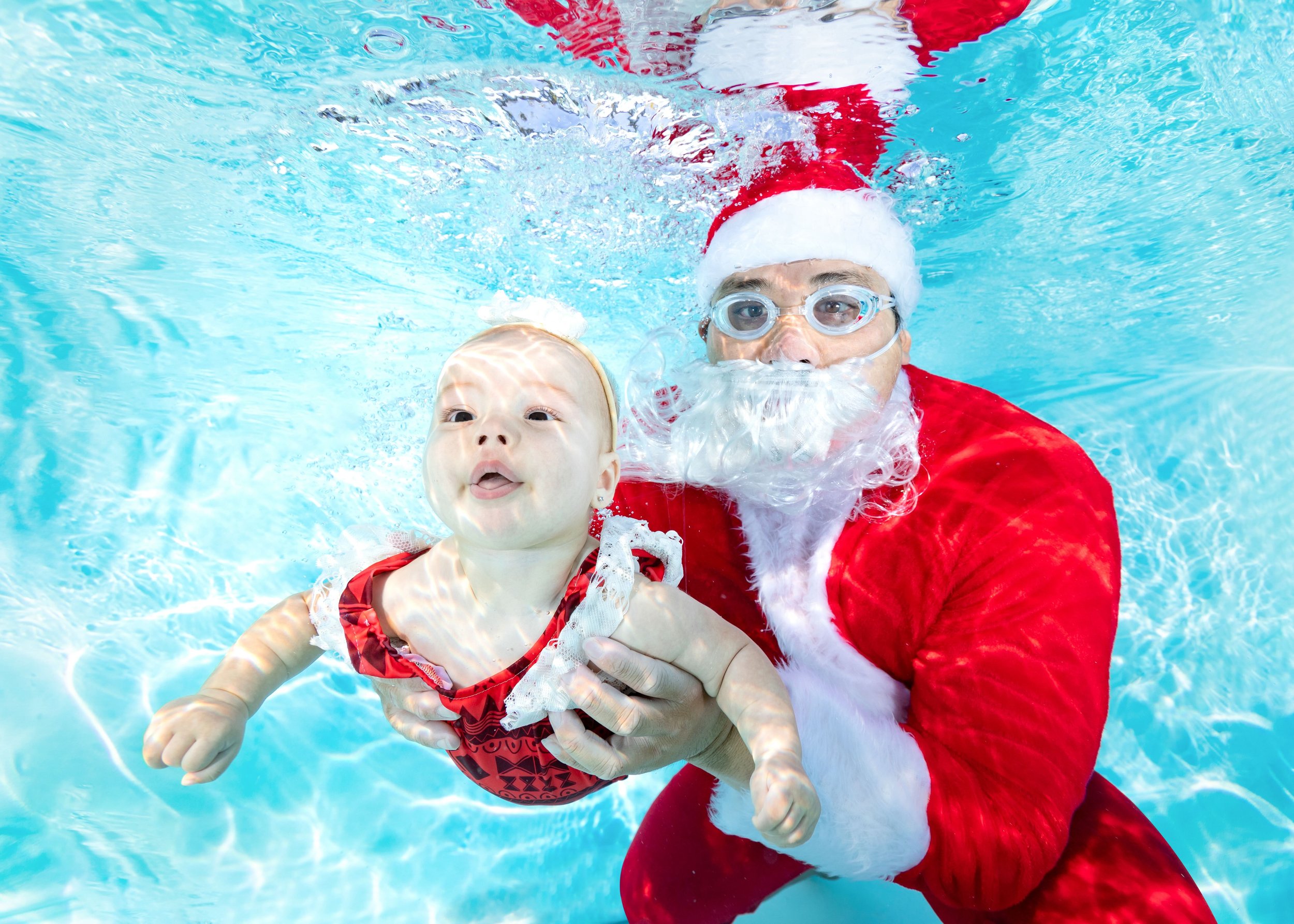 MVNUnderwaterSanta-9.jpeg