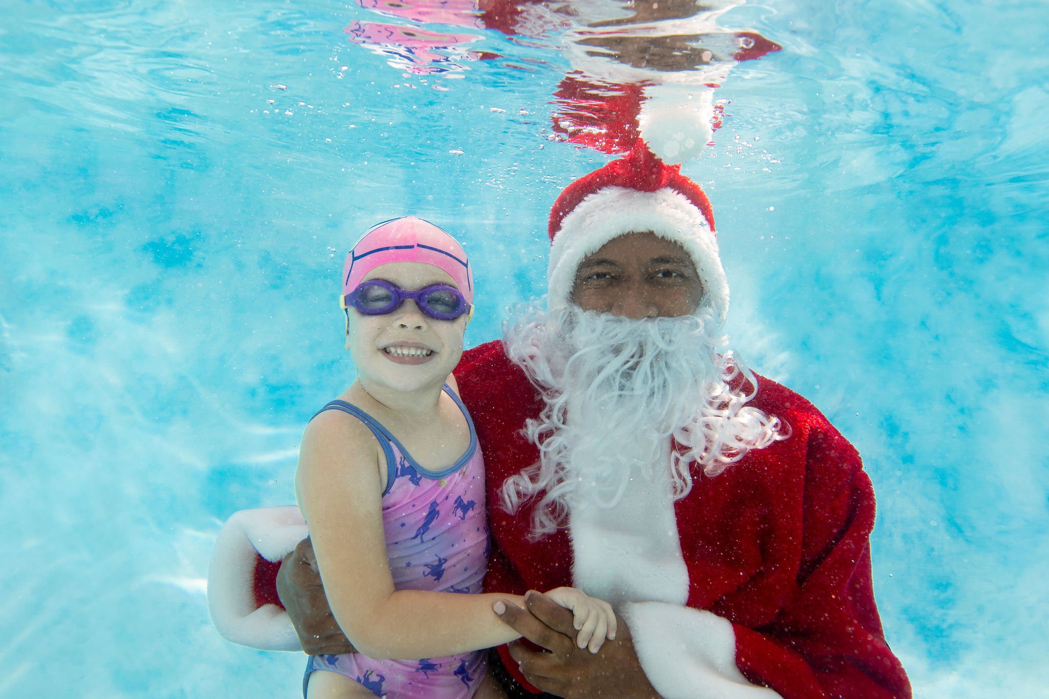 SwimwithSantaWatersafe-51.jpg