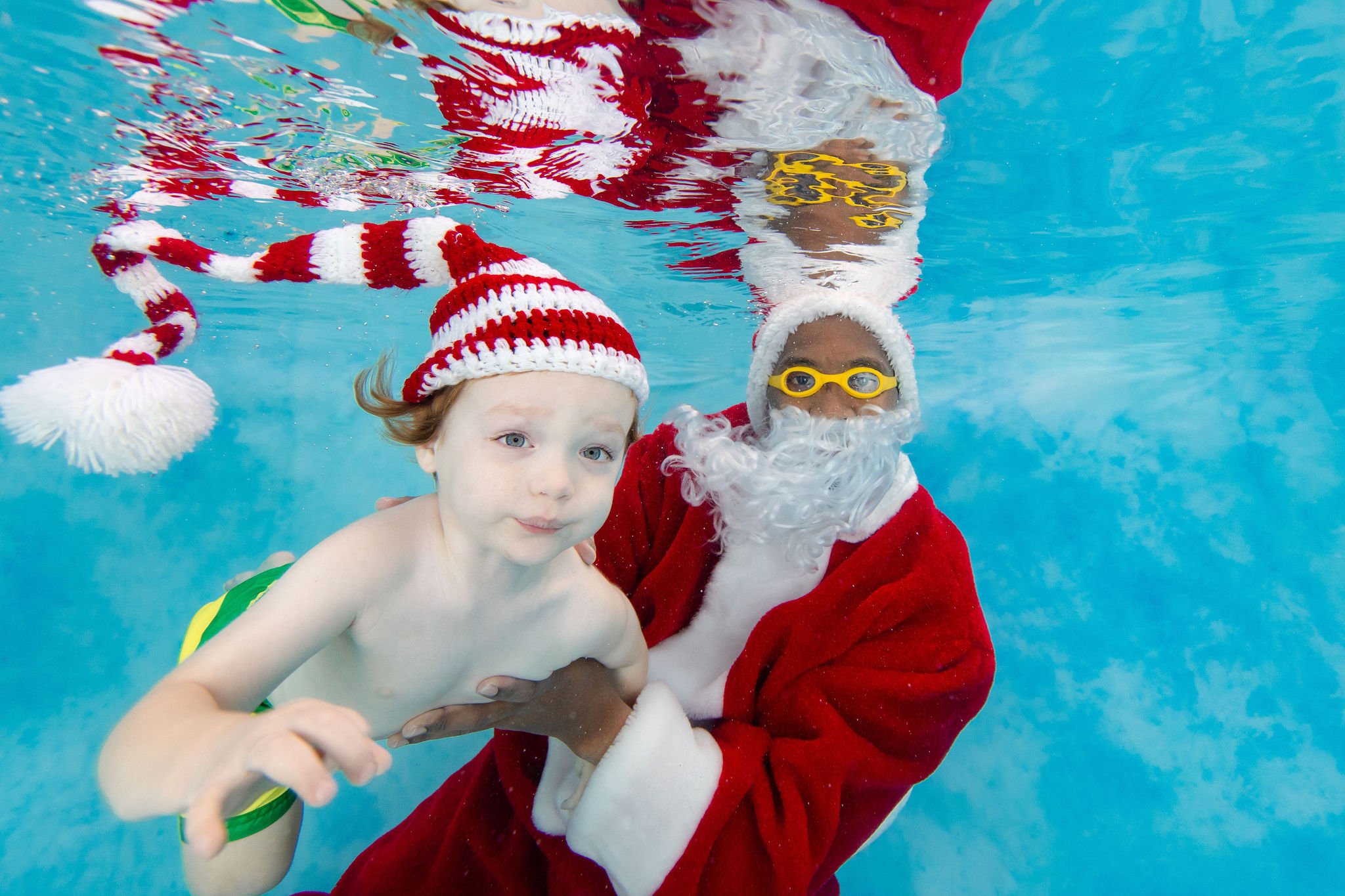 SwimwithSantaWatersafe-241.jpg