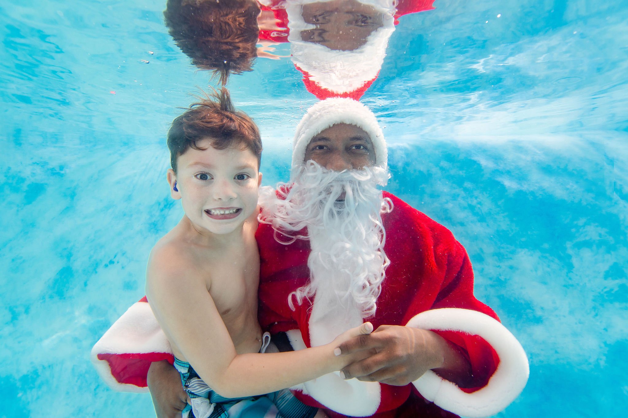 SwimwithSantaWatersafe-101.jpg