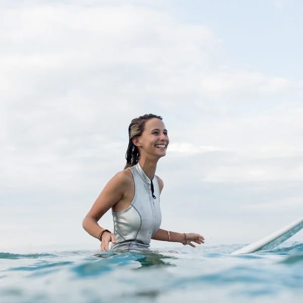 Sirikit - Influenceuse - Yoga, Surf, Food.