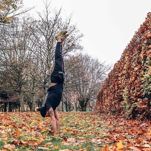 @shanelennonyoga has some pretty inspirational things to say about determination on this pose in his feed, go check it out. Remember to tag us in all your yoga related posts and stories! ⠀
⠀
#nature #yogajourney #peace #yogaposes #balance #selfcare #