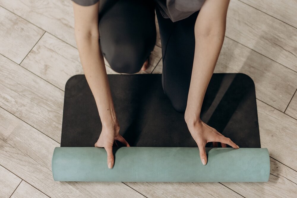How Clean Your Yoga Mat: Keep Your Mat in Top Men's Yoga Journal
