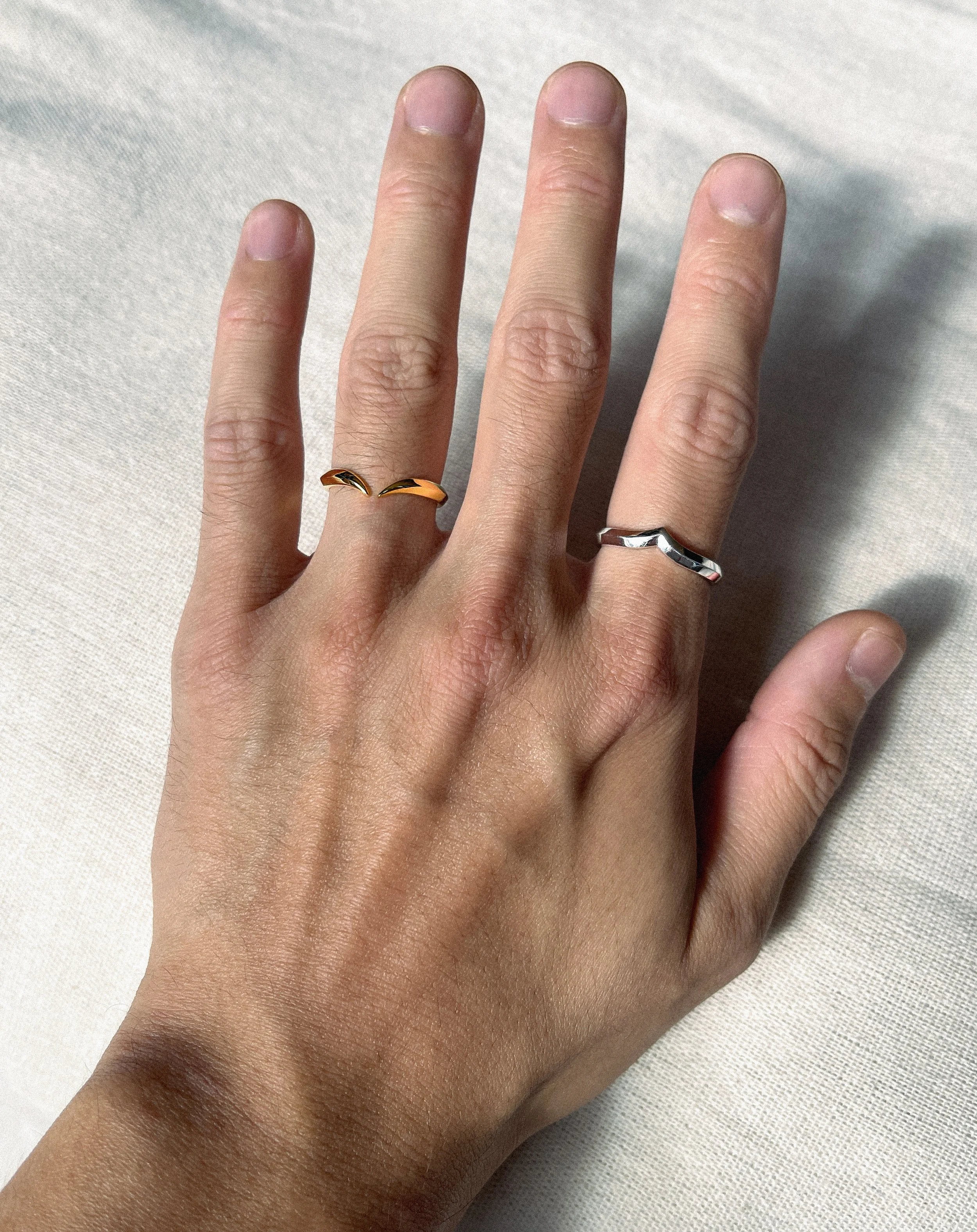 gold-skeleton-fang-ring-male.jpg