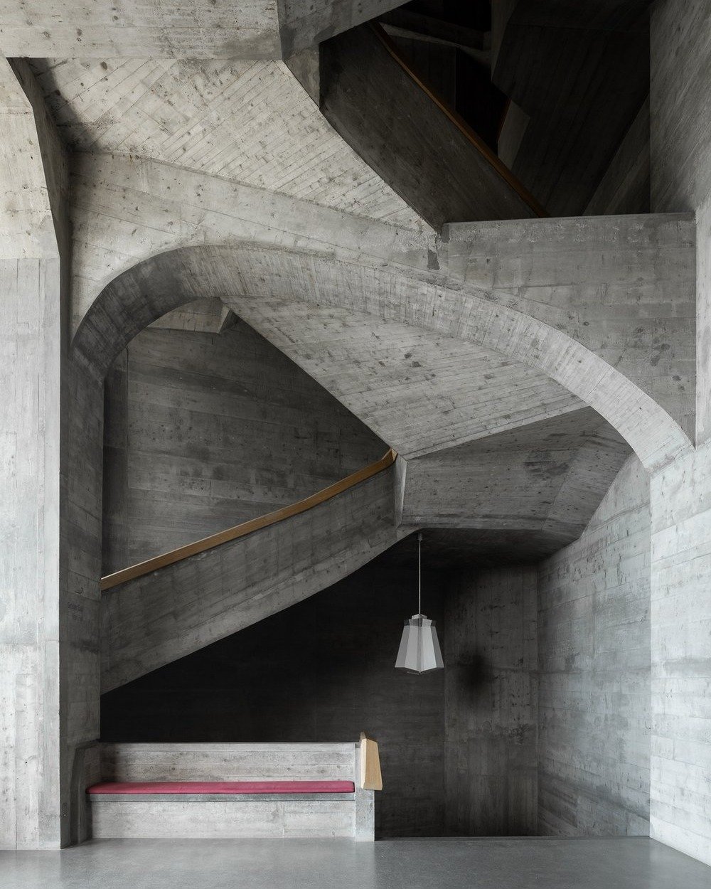 Goetheanum by Rudolf Steiner, 1928.

#interiordesign #architecture #goetheanumdornach #rudolfsteiner #inspo #inspiration credit to @thibaudpoirier
