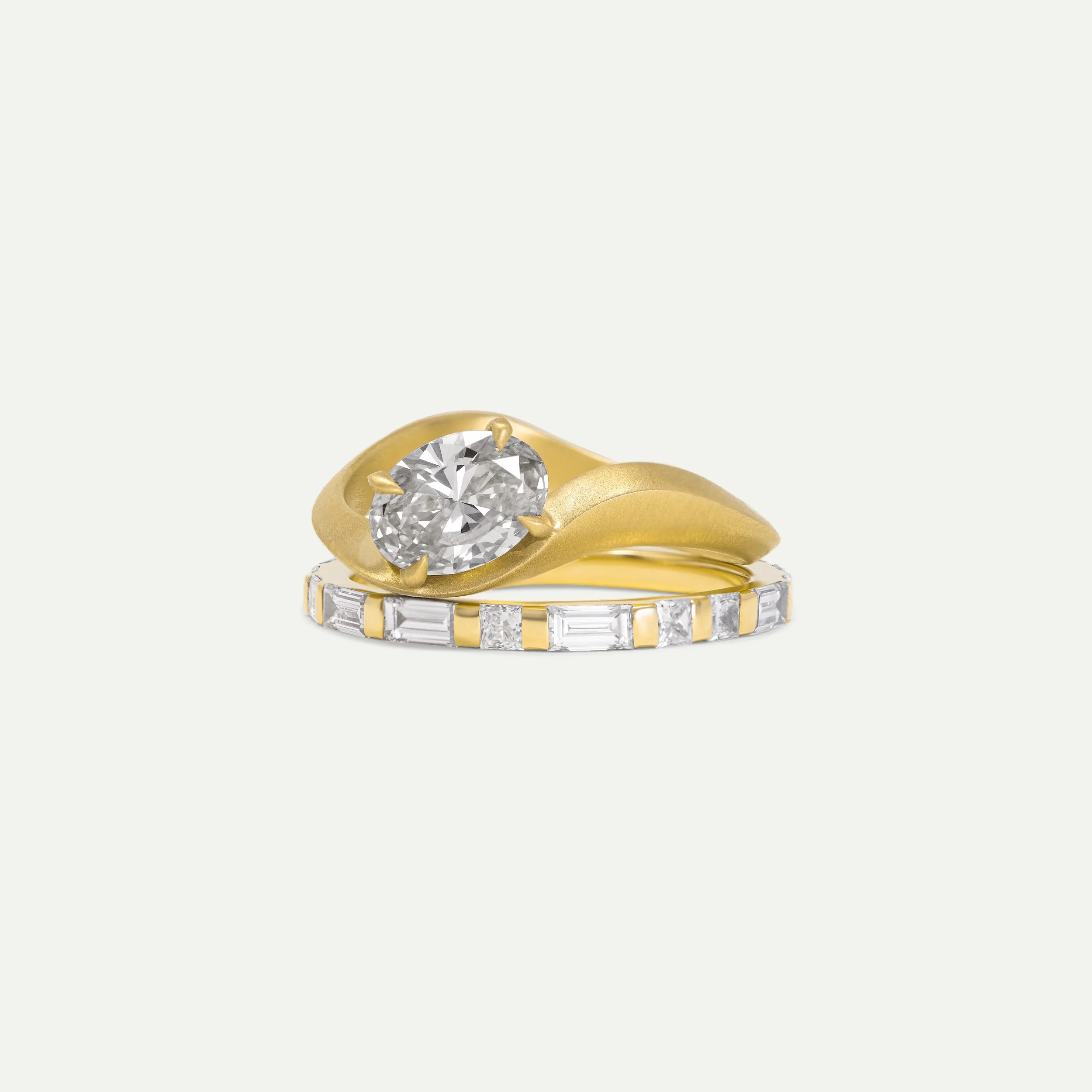 whisper-ring-oval-diamond-morse-edxulondon.jpg