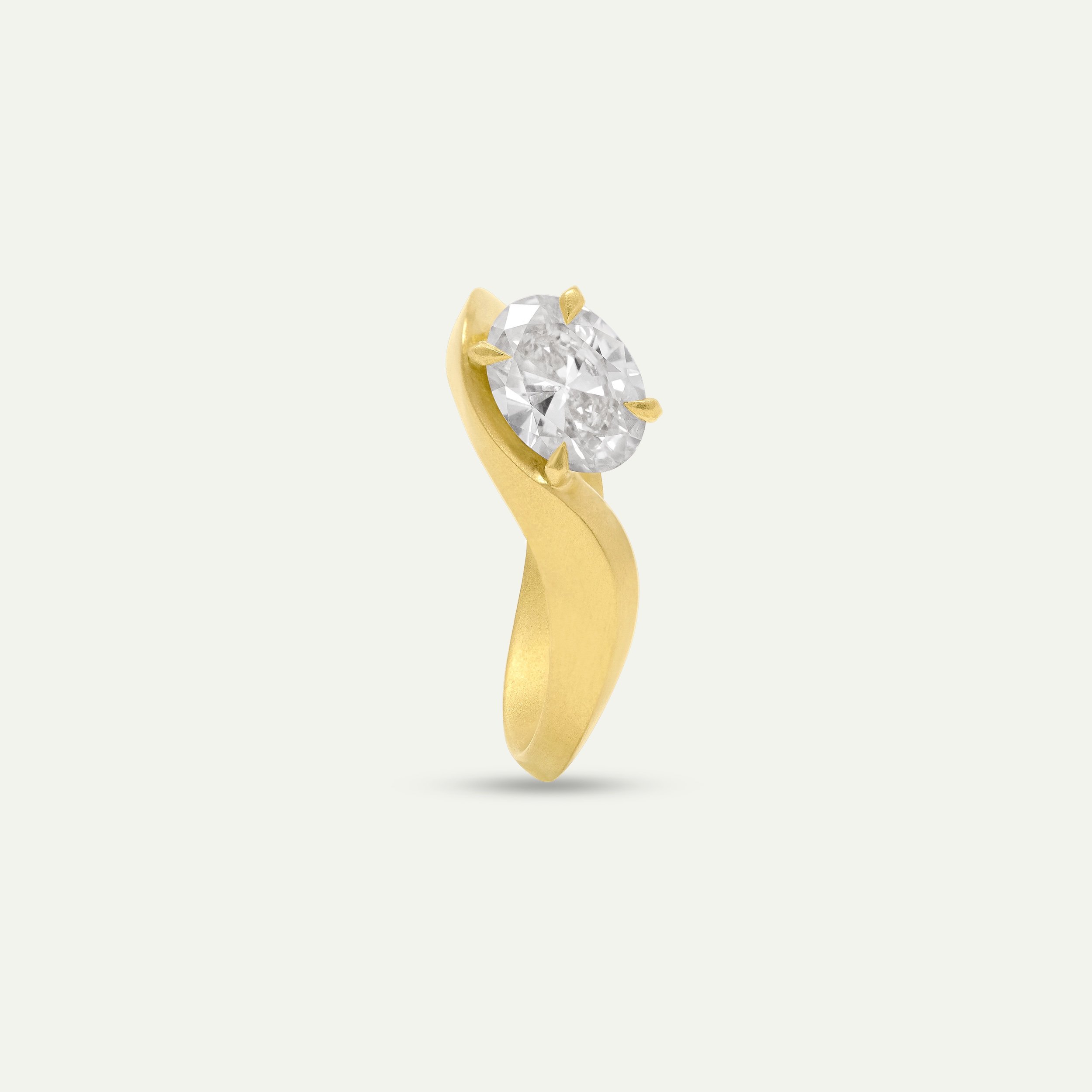 dune-ring-yellow-gold-diamond-edxu.jpg