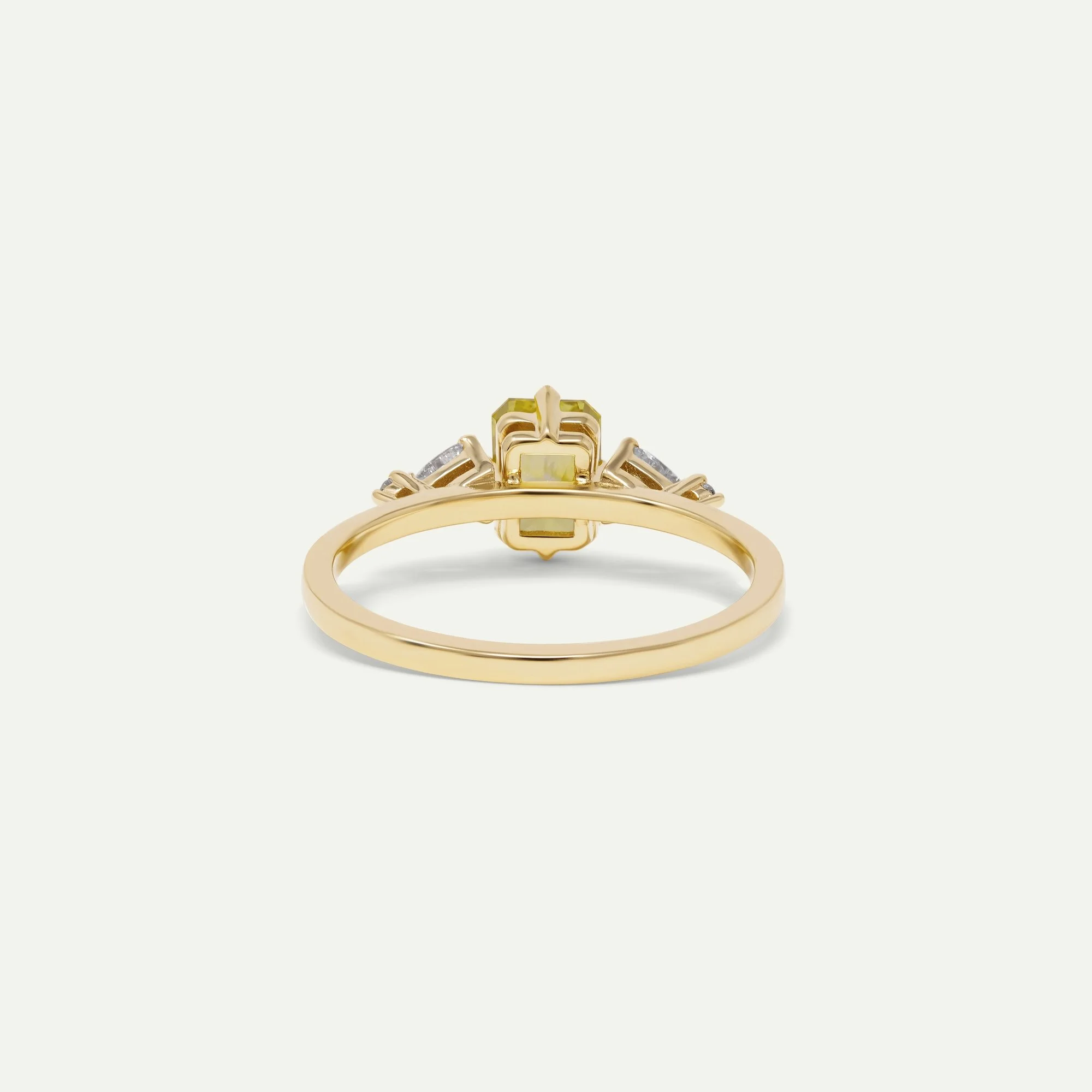 amara-ring-gold-yellow-diamond-engagement-edxulondon-back-resized.jpg