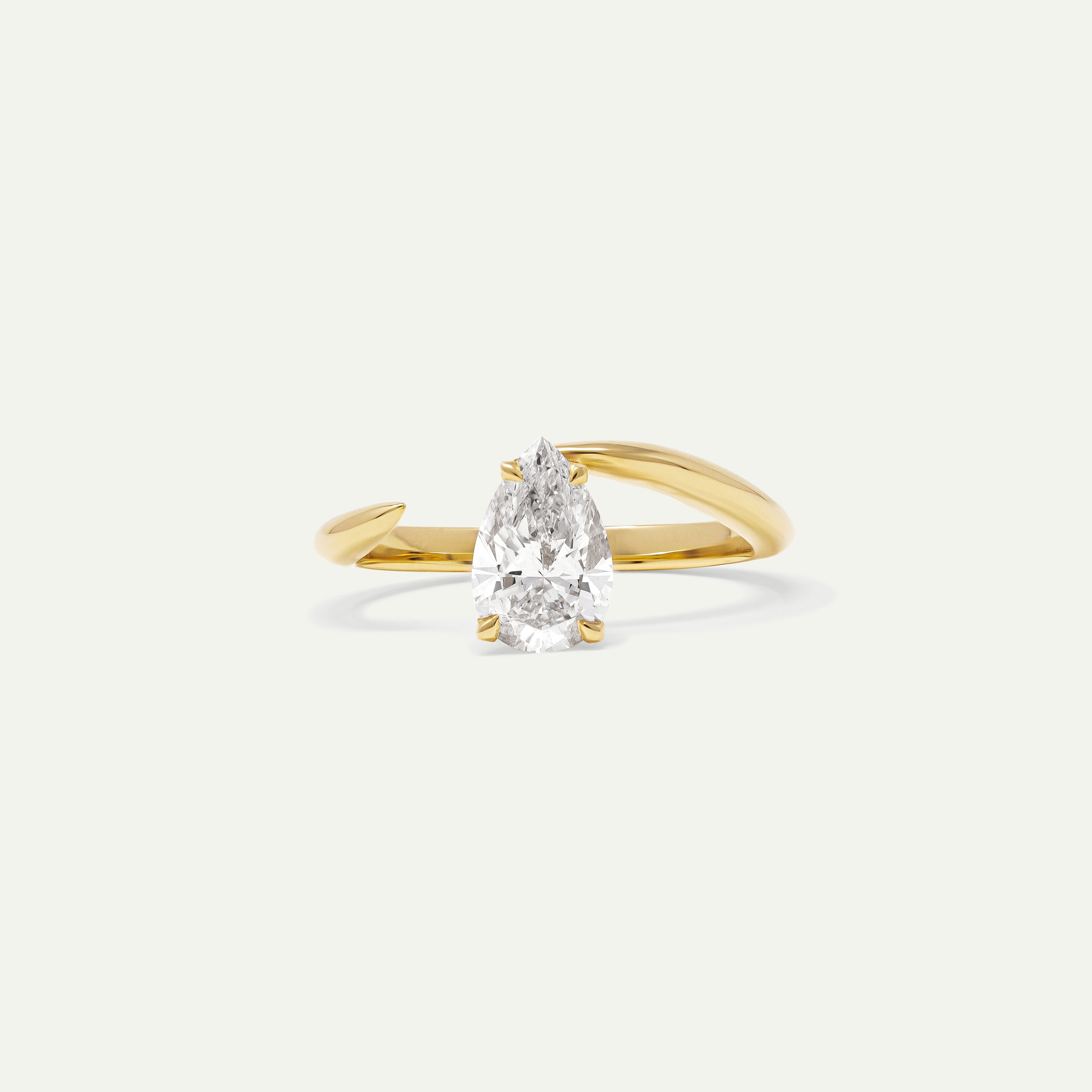 18ct yellow gold architectural smooth open-ended ring with pear-cut white diamond