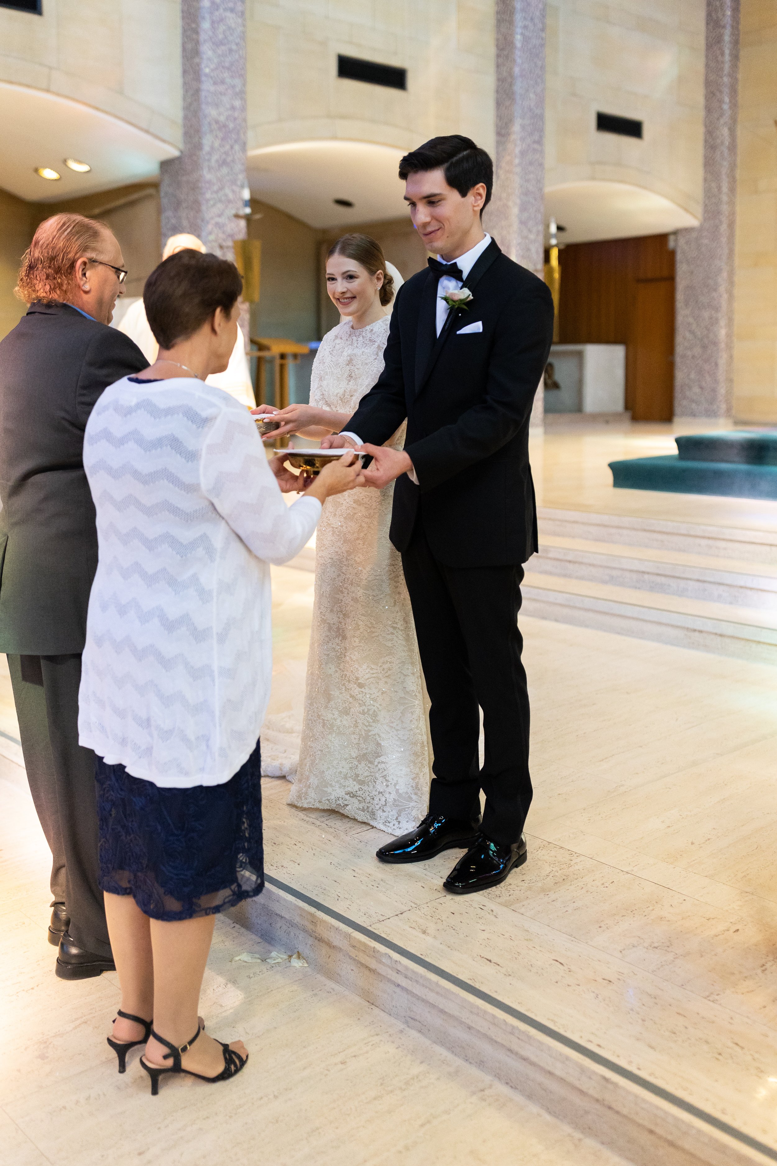 Romantic Wedding in Downtown Ohio Youngstown