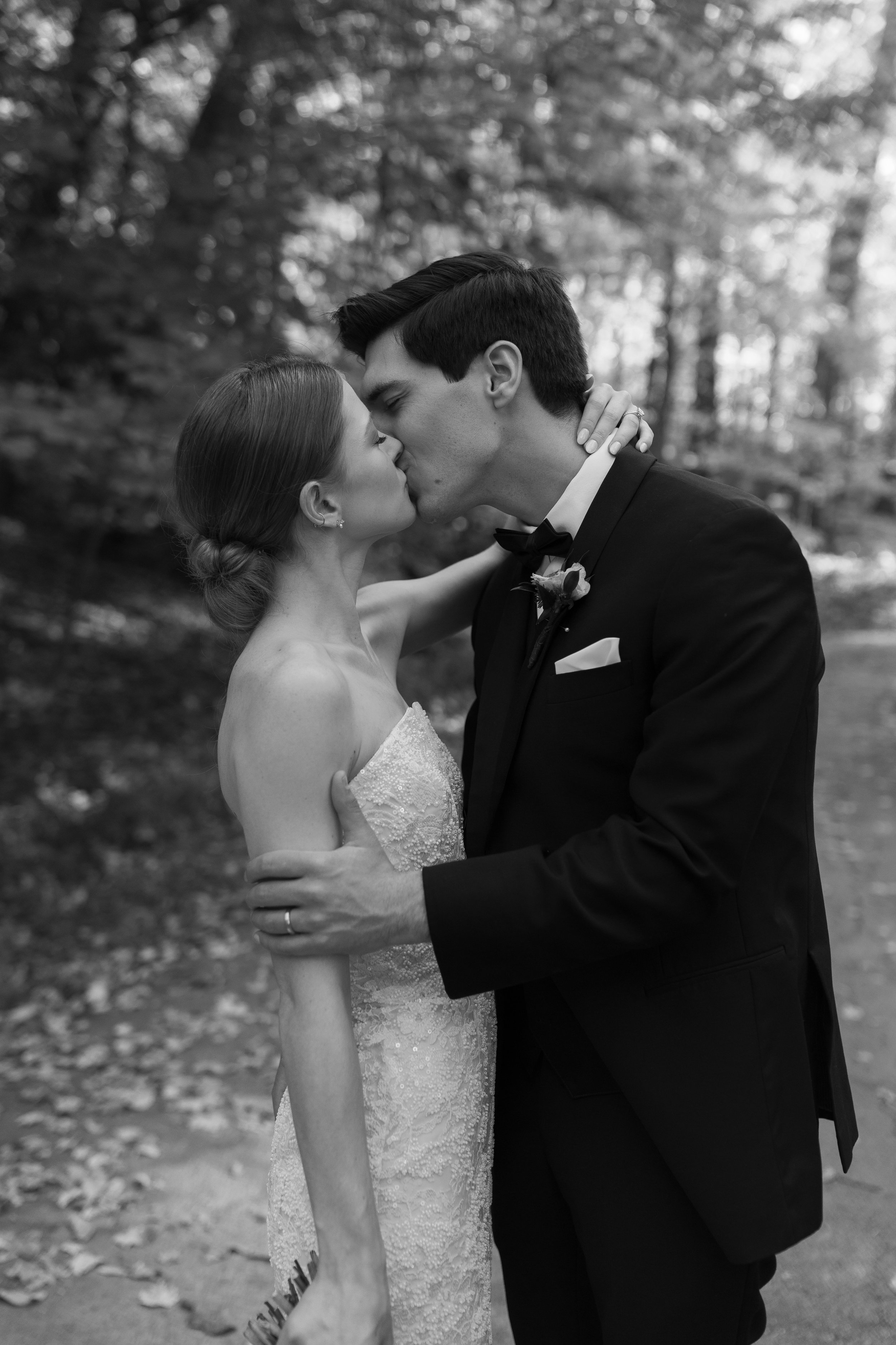 Romantic Wedding in Downtown Ohio Youngstown