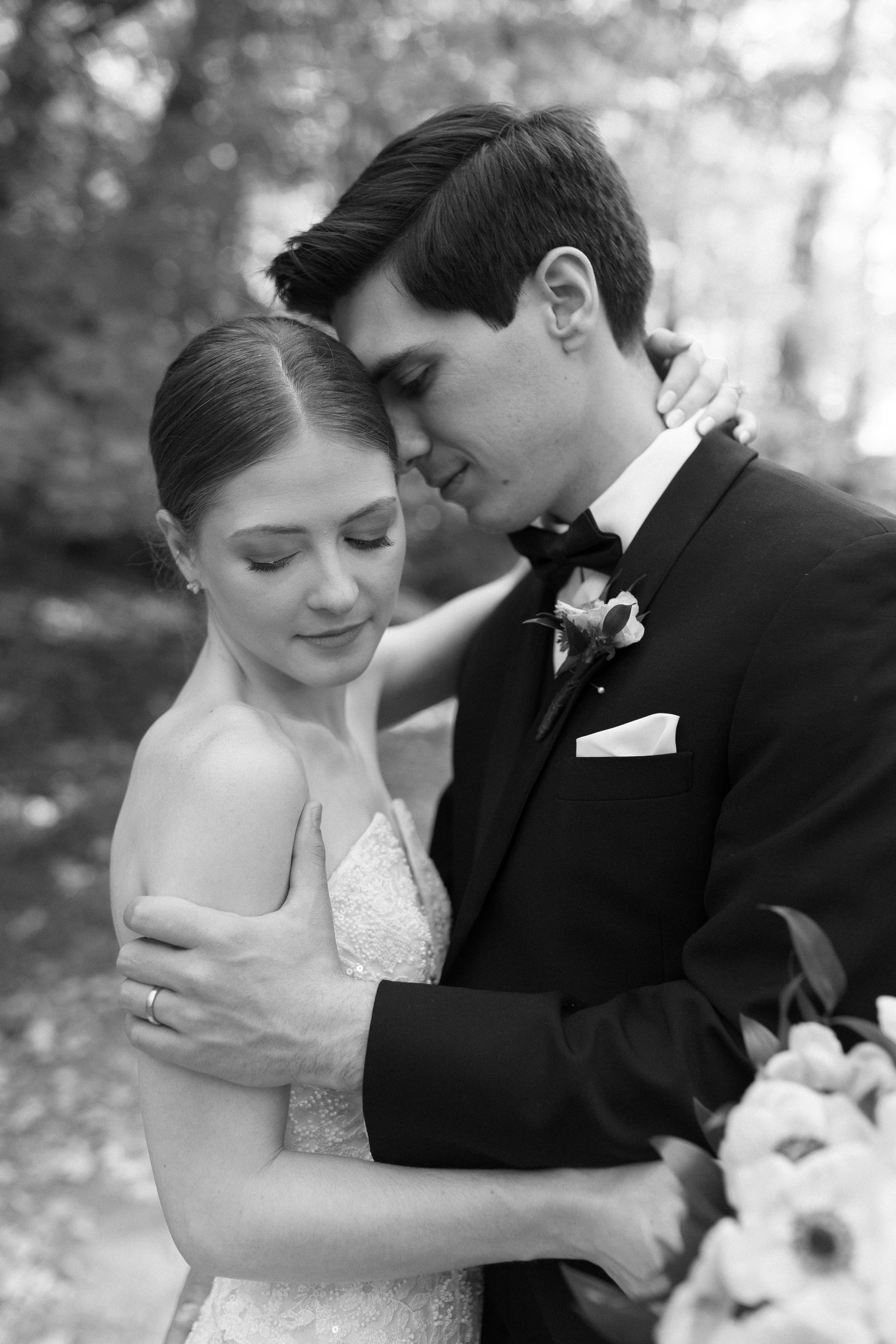 Romantic Wedding in Downtown Ohio Youngstown