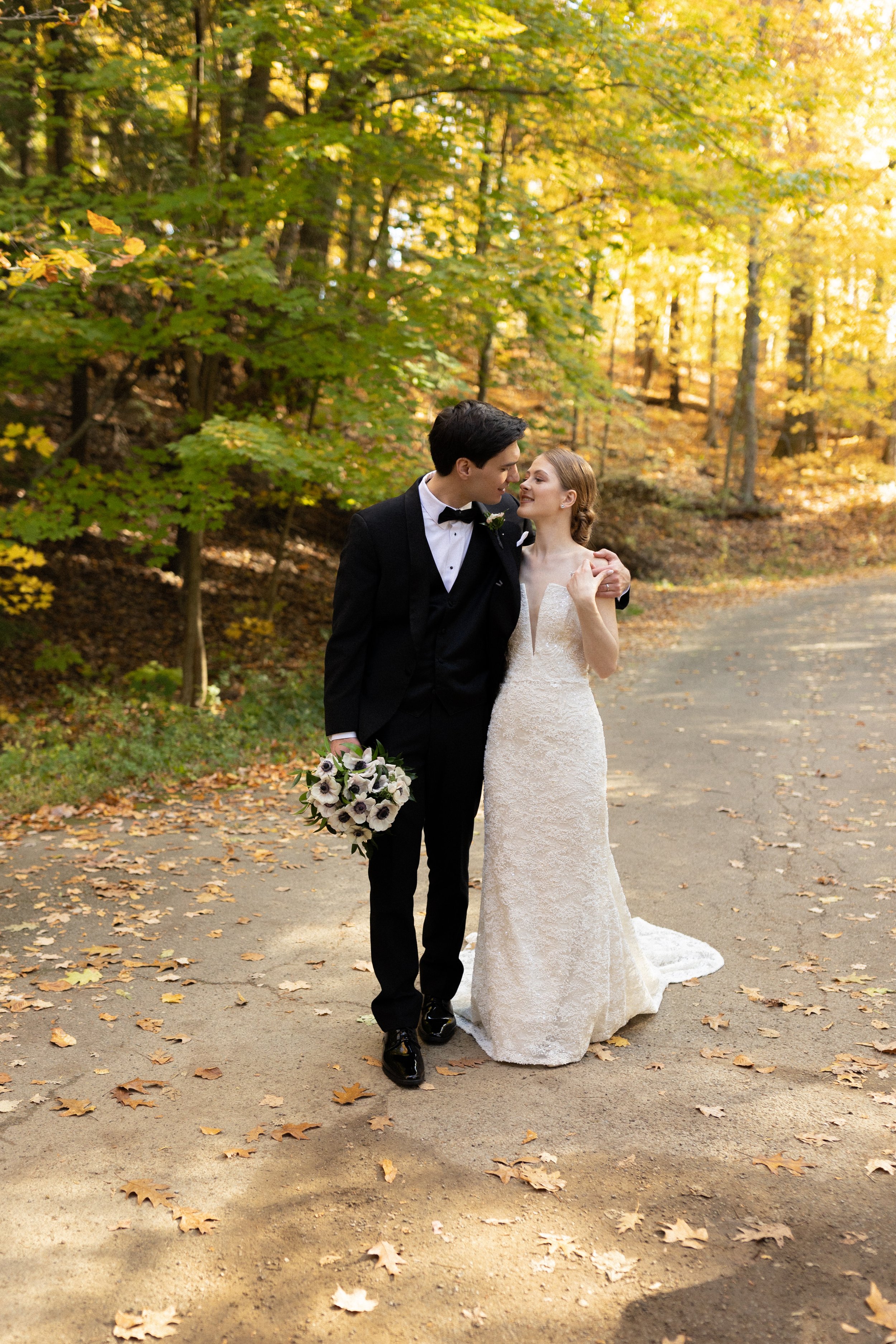 Romantic Wedding in Downtown Ohio Youngstown