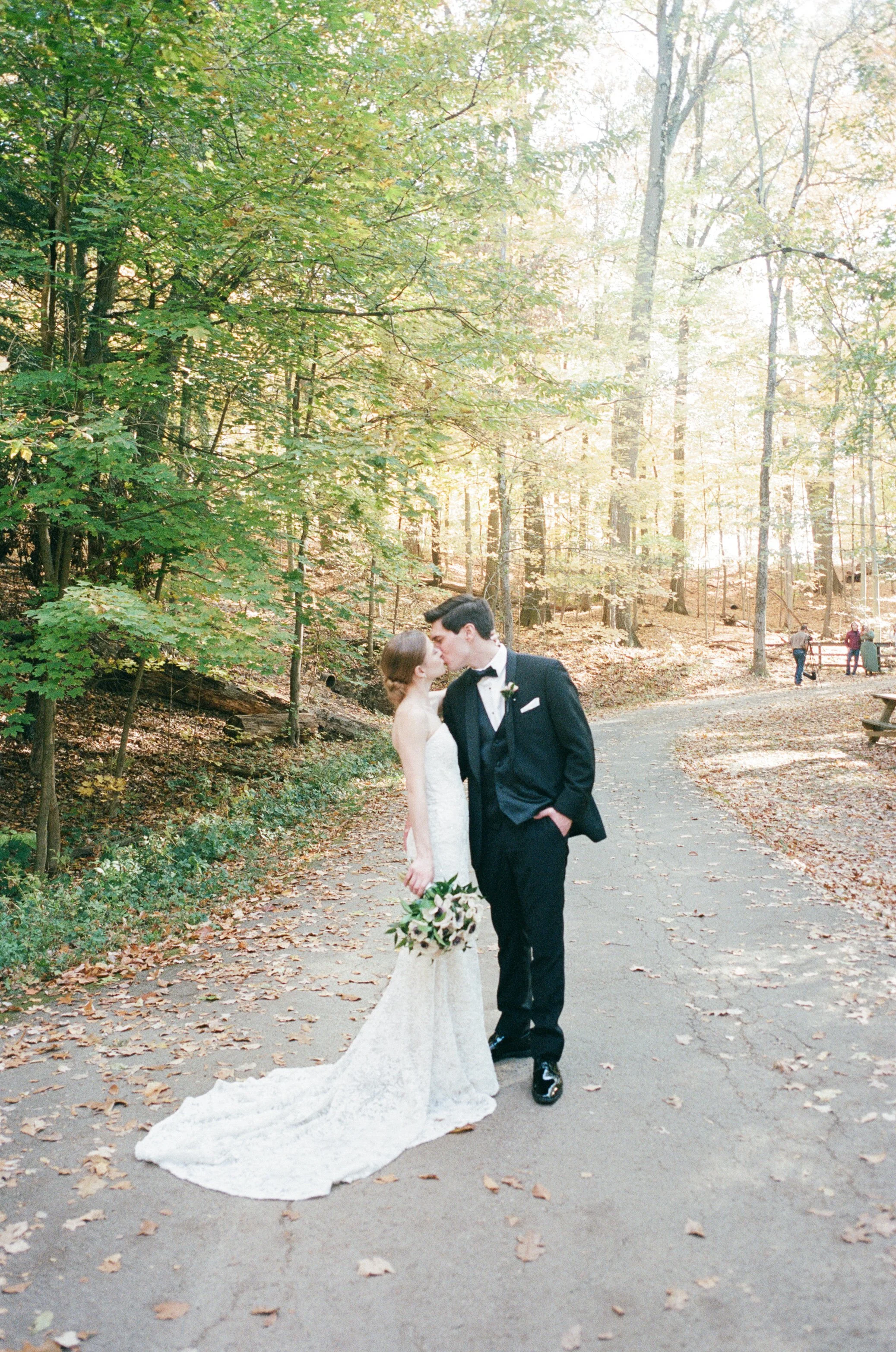 Romantic Wedding in Downtown Ohio Youngstown