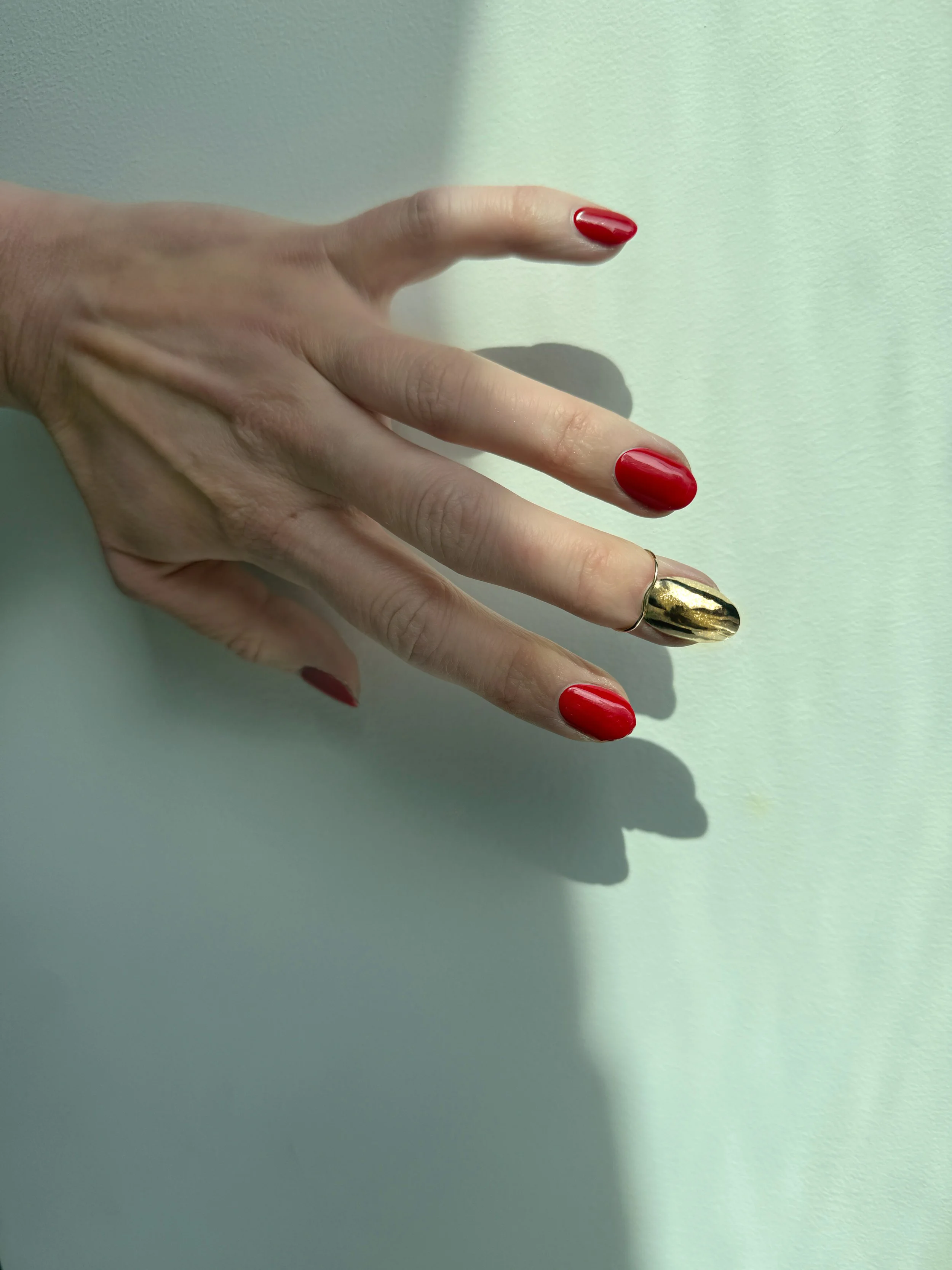 gold nail