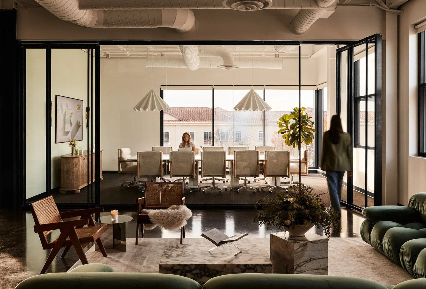 @diviofficial new office headquarters! @kariadesignstudio captured their workspace spirit in such an outstanding way. ⁠
⁠
Check out more photos on the website.⁠
⁠
Build by @rttxconstruction