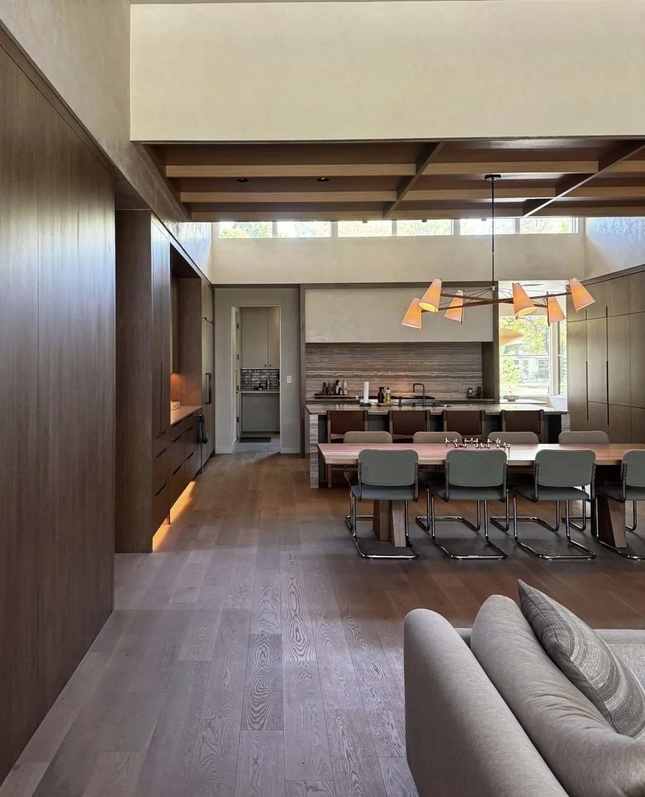 Forest Hills⁠
⁠
@jordanmadisondesign⁠
@ewgcustomhomes⁠
⁠
#foresthlls #dallasarchitecture #dallasdesign #dallasarchitect #eastdallas #residentialarchitecture #Dallas #dallaswomanownedbusiness