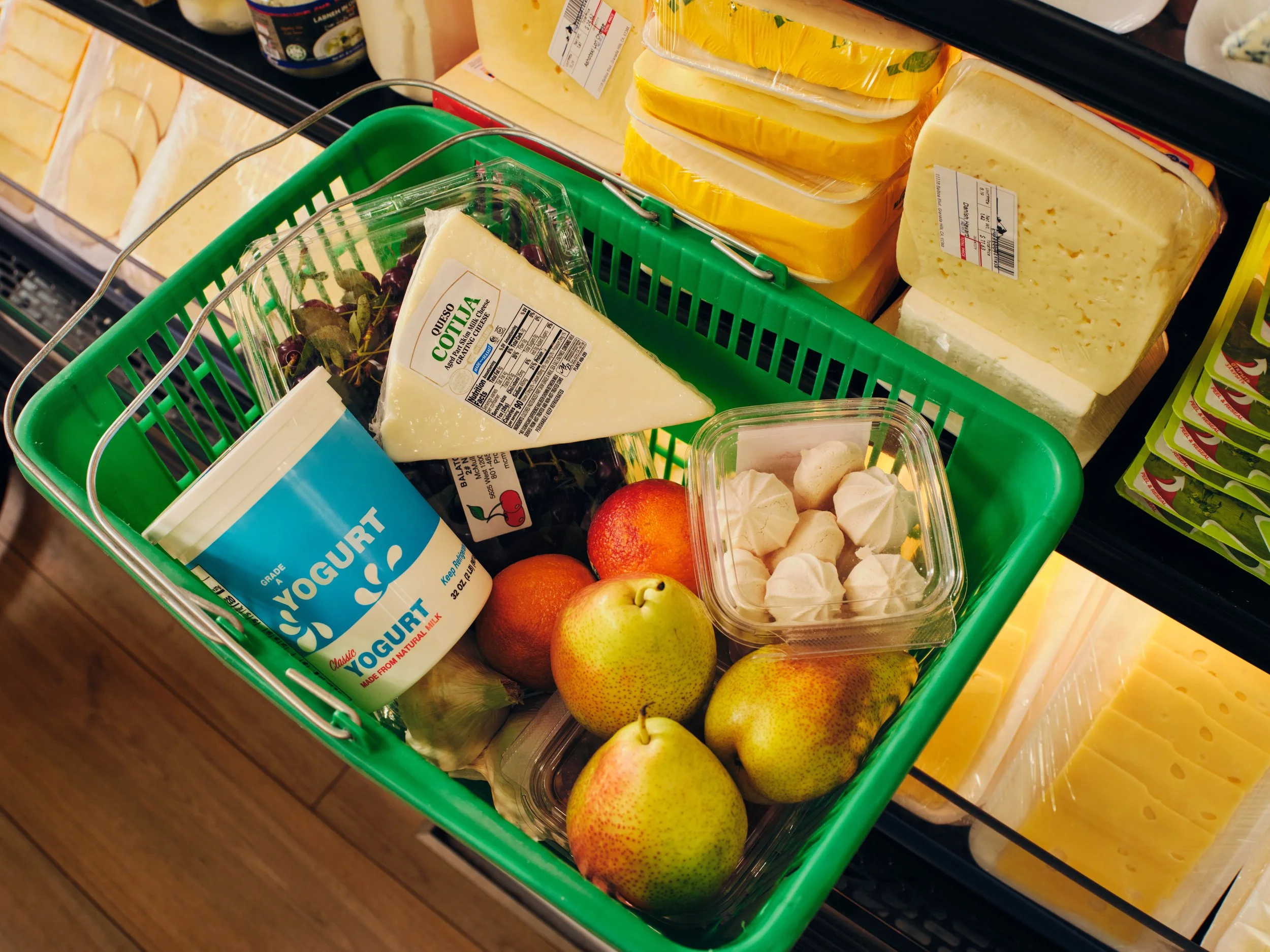 250720_GH_UberEats_FreshGrocery_Cheese_EMEA_4778_VS_R3.jpeg